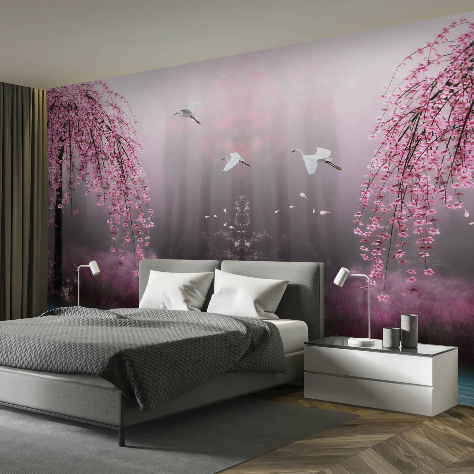 Fotobehang s Avonds, bij het blauwige water, maken de sakura takken in dichte rijen het landschap schilderachtig