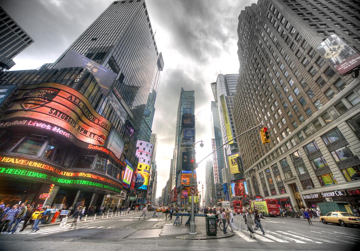 Fotobehang de stad aan de vooravond van de storm
