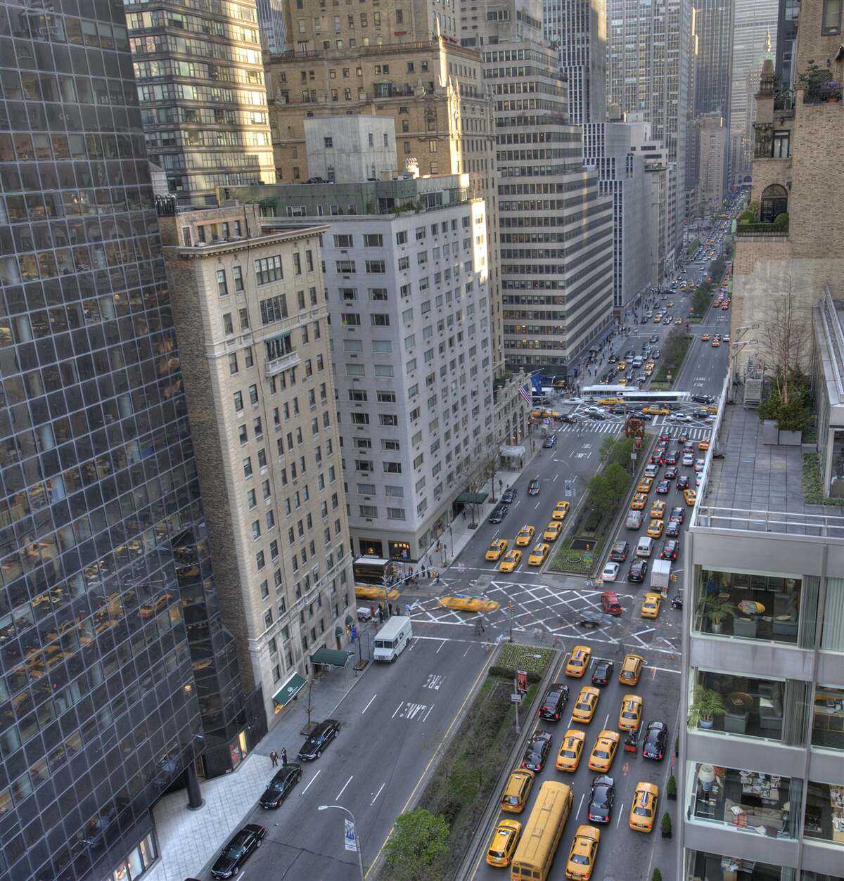 Fotobehang uitzicht op skyline met weg
