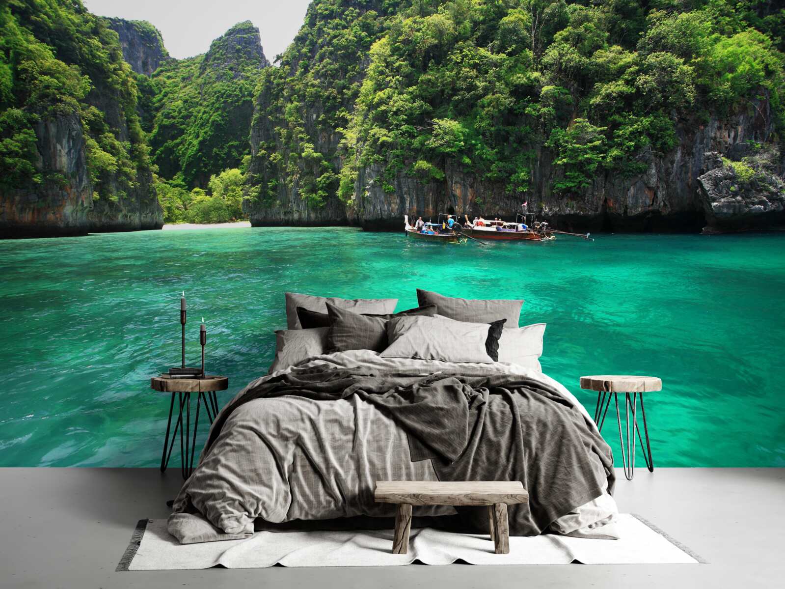 Fotobehang turquoise wateren en smaragdgroene bergeilanden