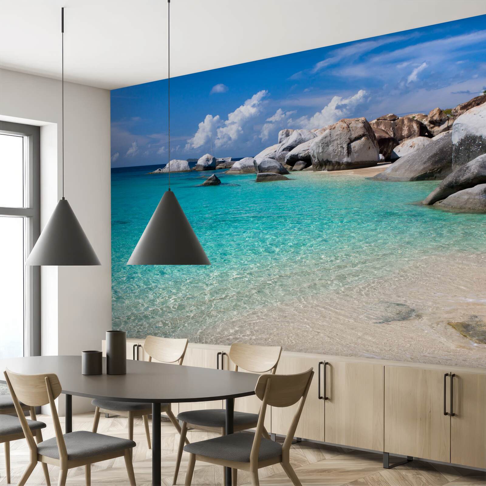 Fotobehang azuurblauw oceaanwater en een zandkust