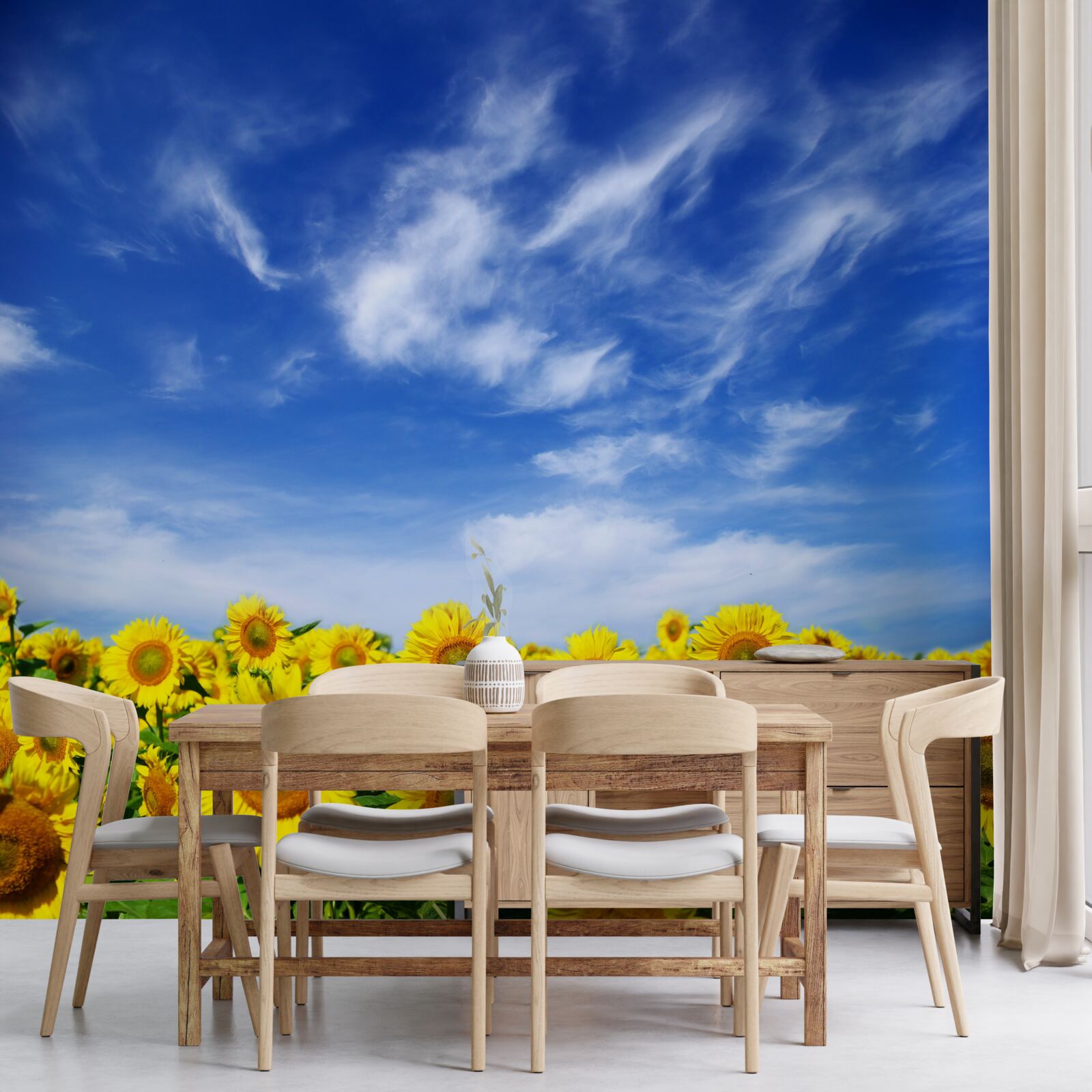 Fotobehang zonnebloemen steken duidelijk af tegen de blauwe lucht
