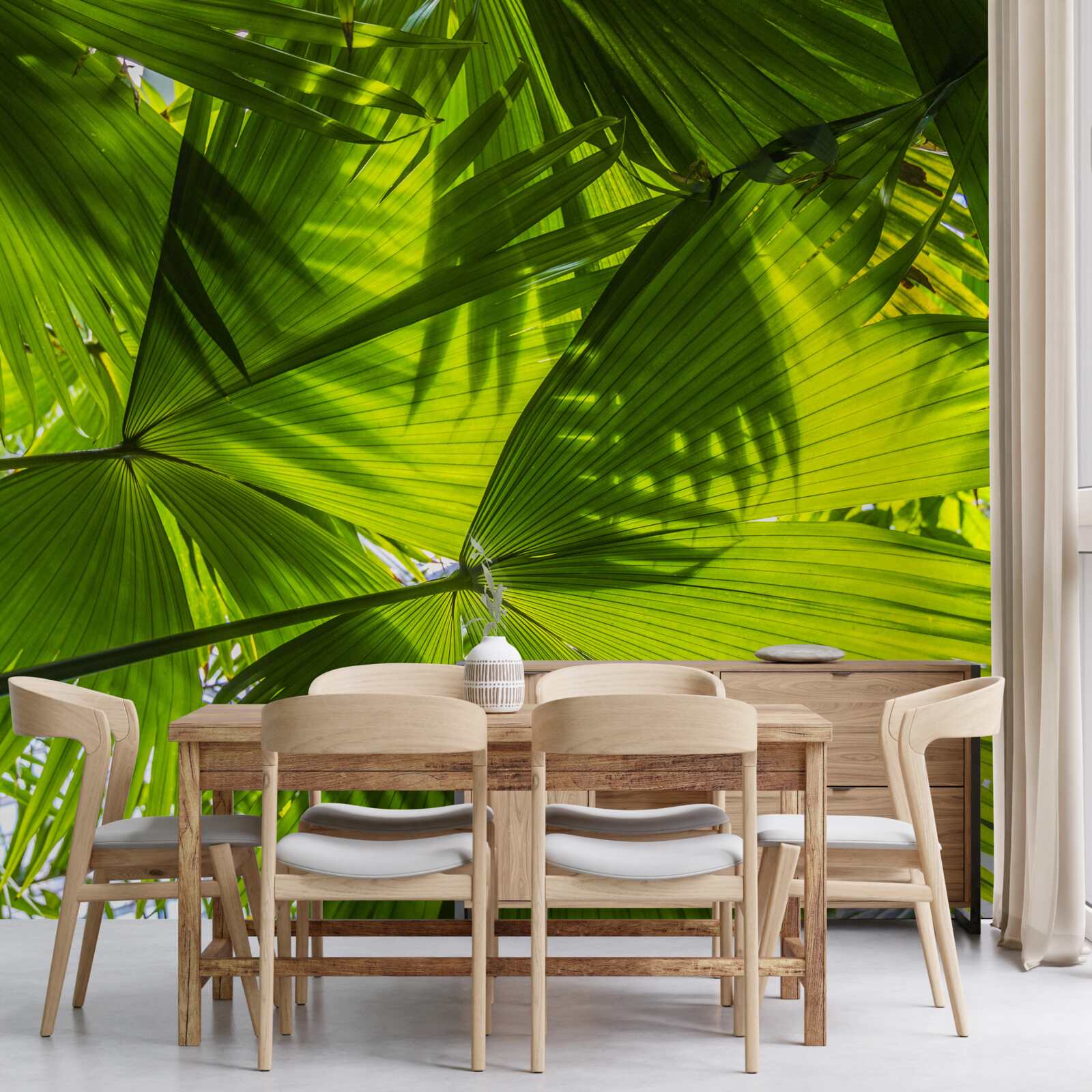 Fotobehang de zon wordt verduisterd door varenbladeren