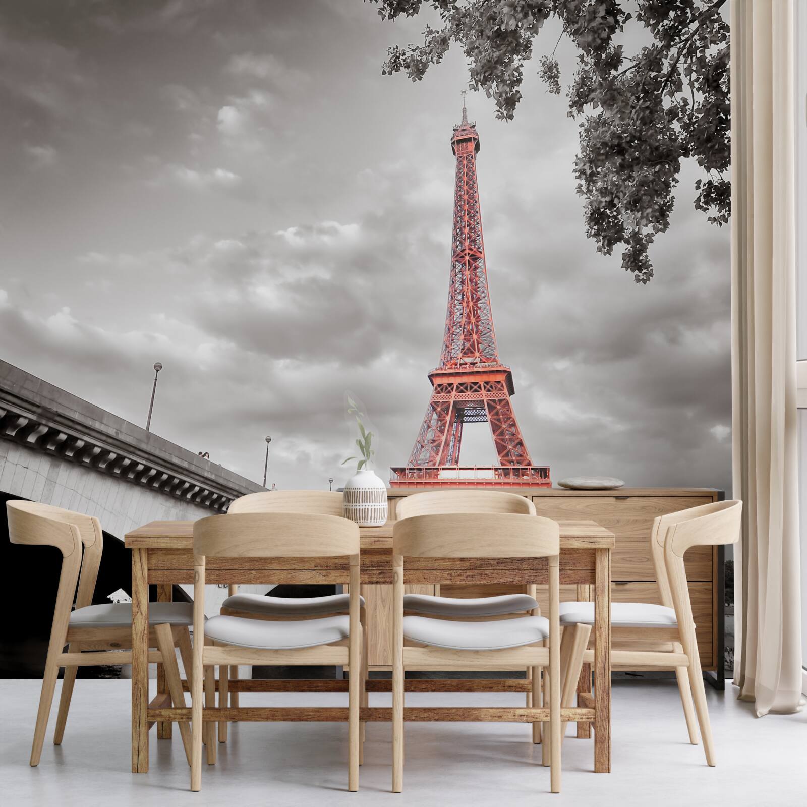Fotobehang achter de oude brug over de rivier zie je de eiffeltoren