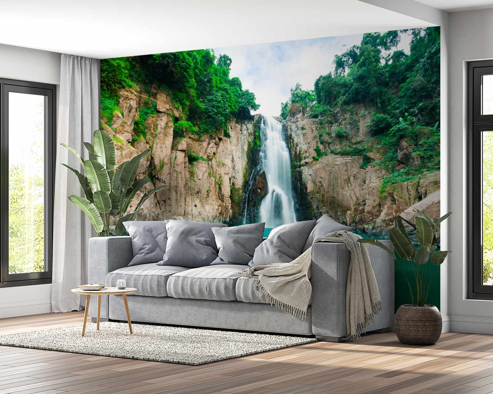 Fotobehang hoge waterval in de bergen