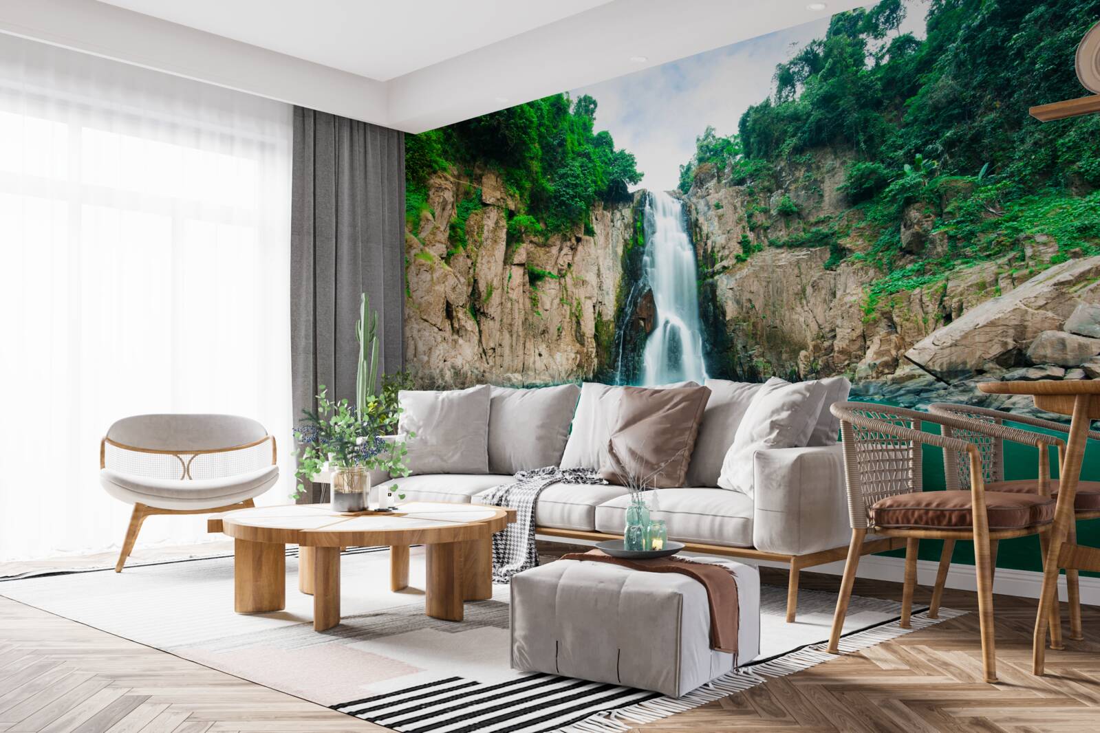 Fotobehang hoge waterval in de bergen