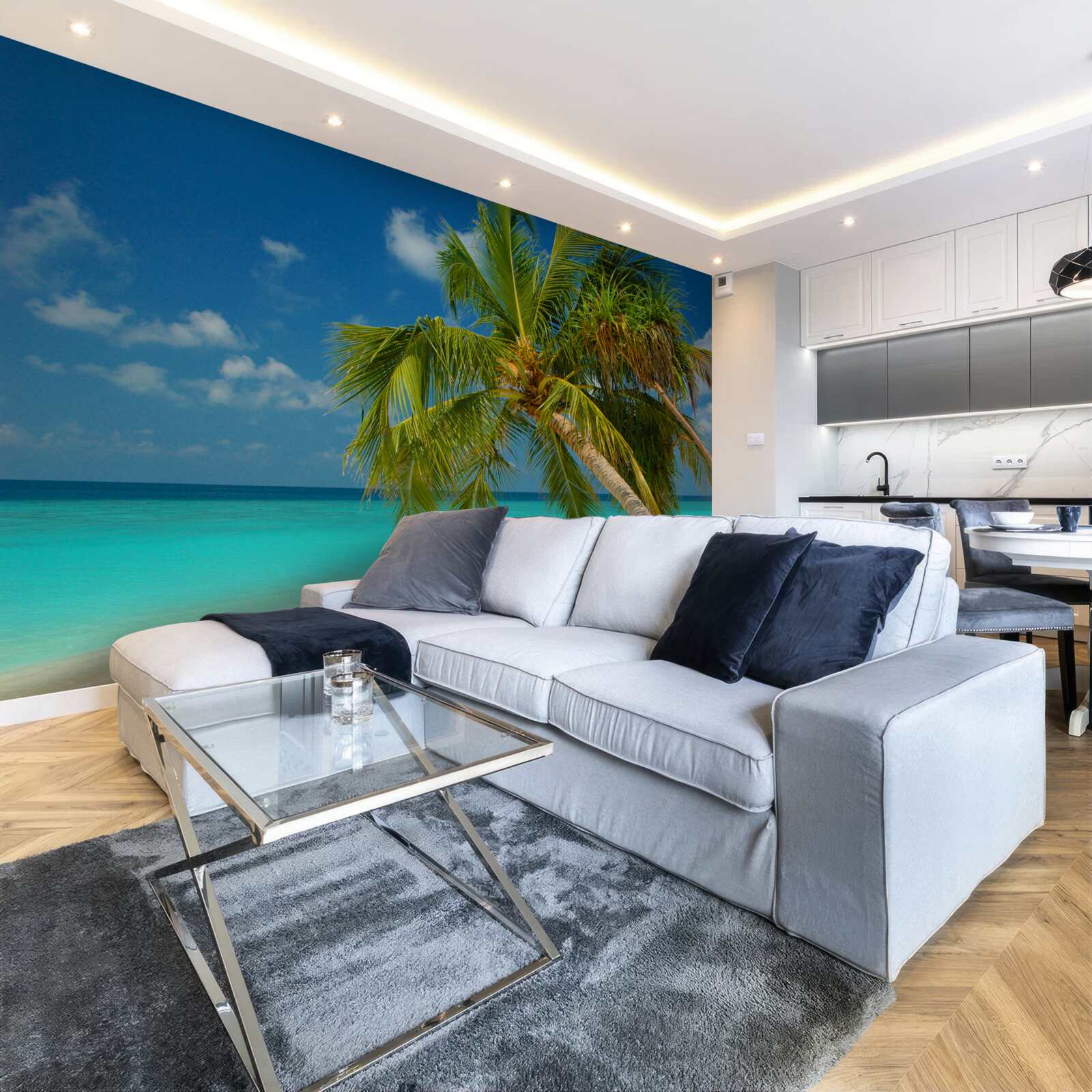 Fotobehang palmboom op een strand aan de oceaan