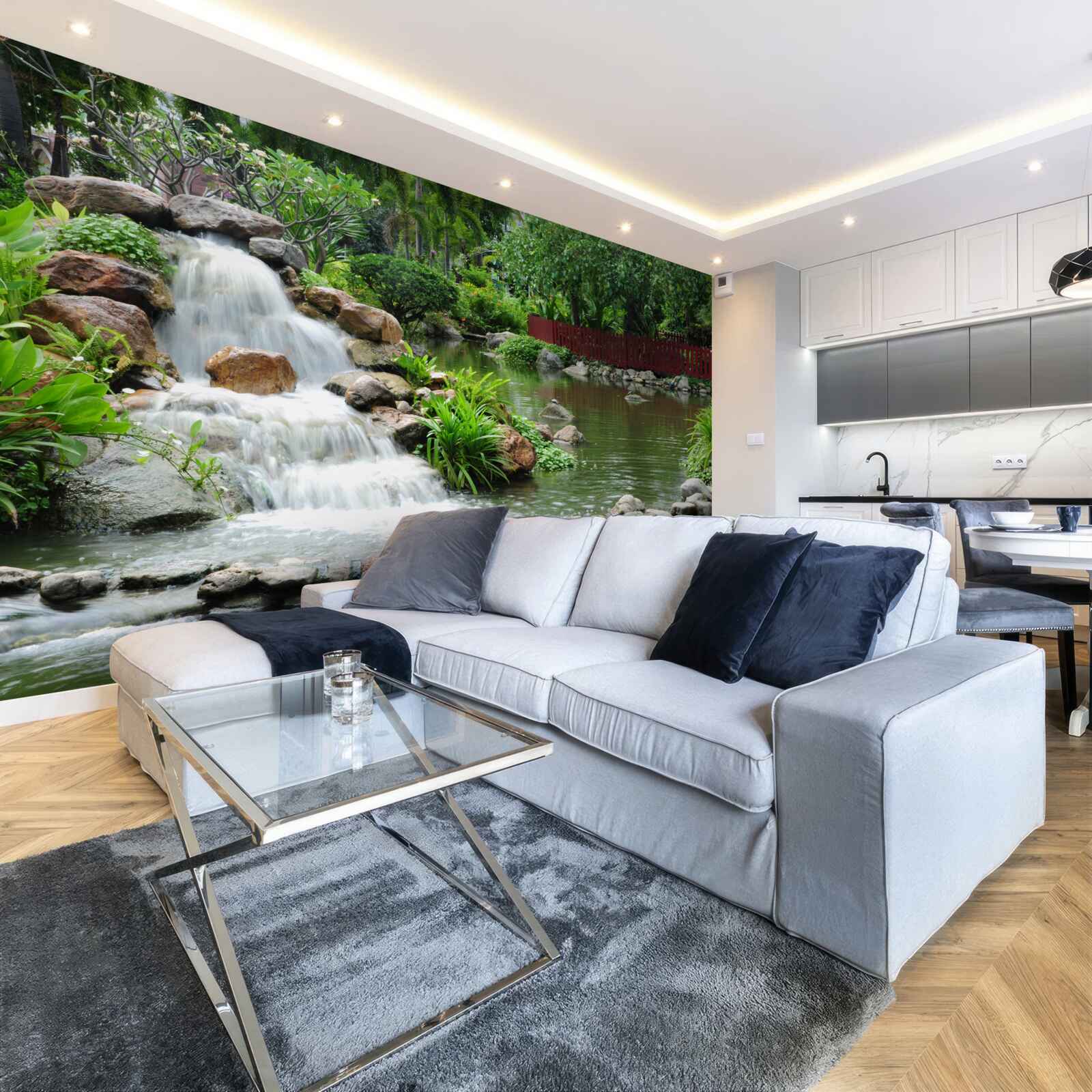 Fotobehang een kleine waterval omgeven door groen