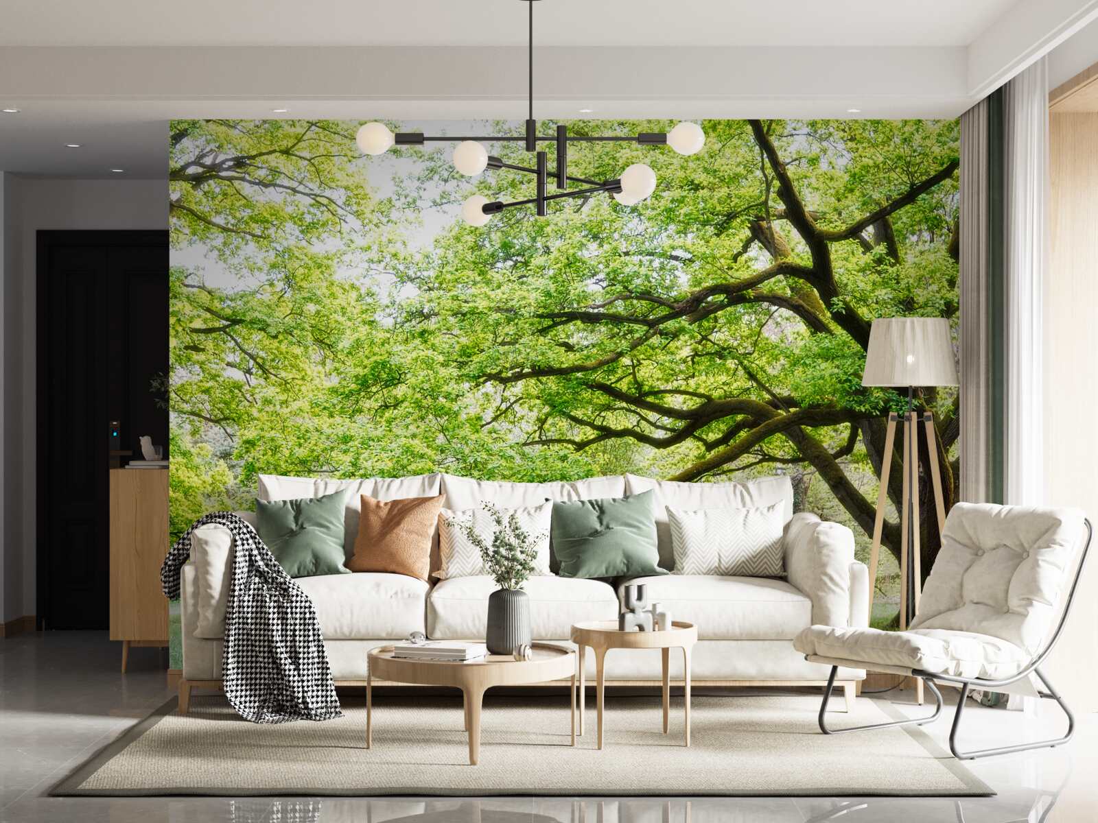 Fotobehang oude boom met groene bladeren op een zomerse dag