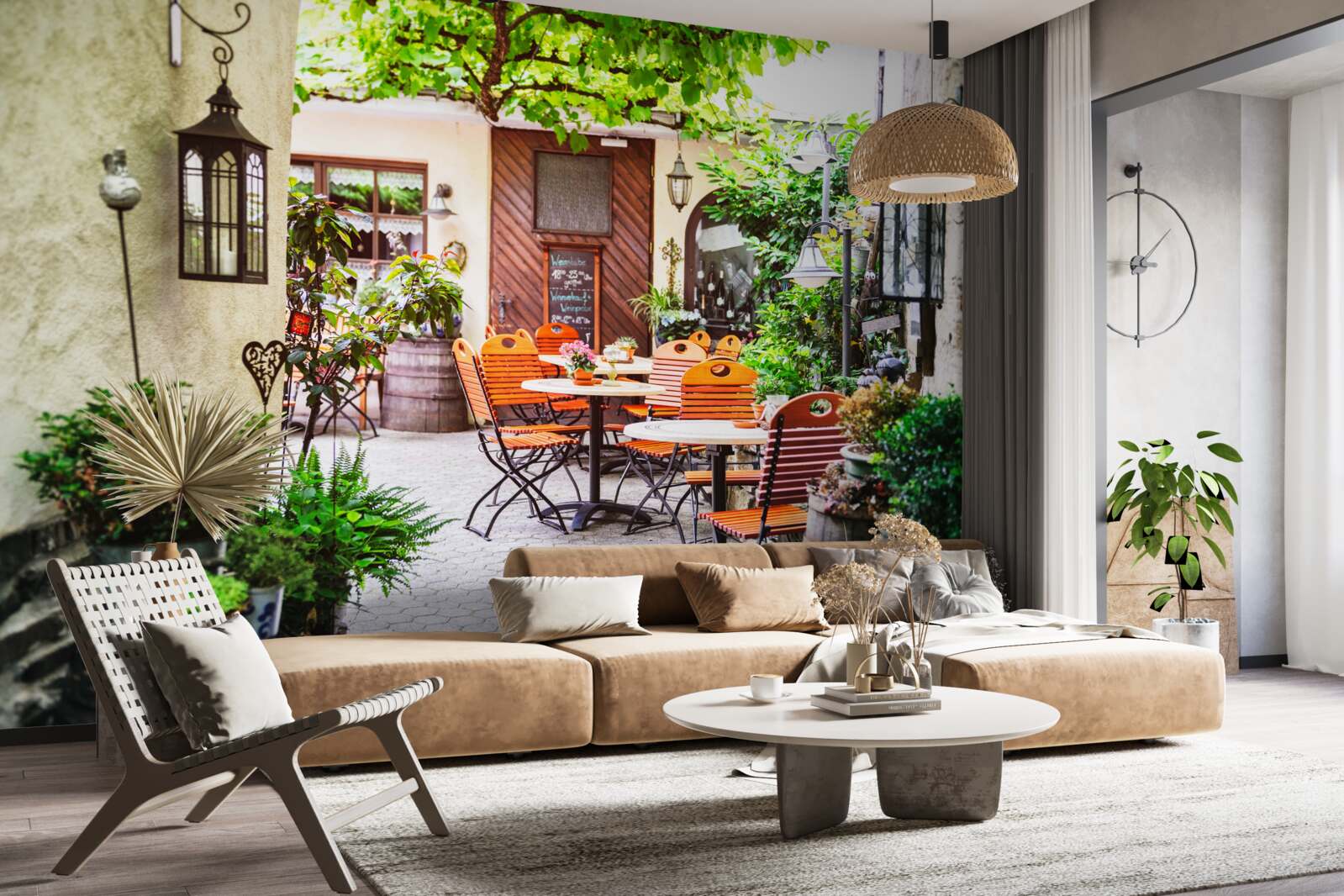 Fotobehang klein café met een tafel in het historische deel van de stad