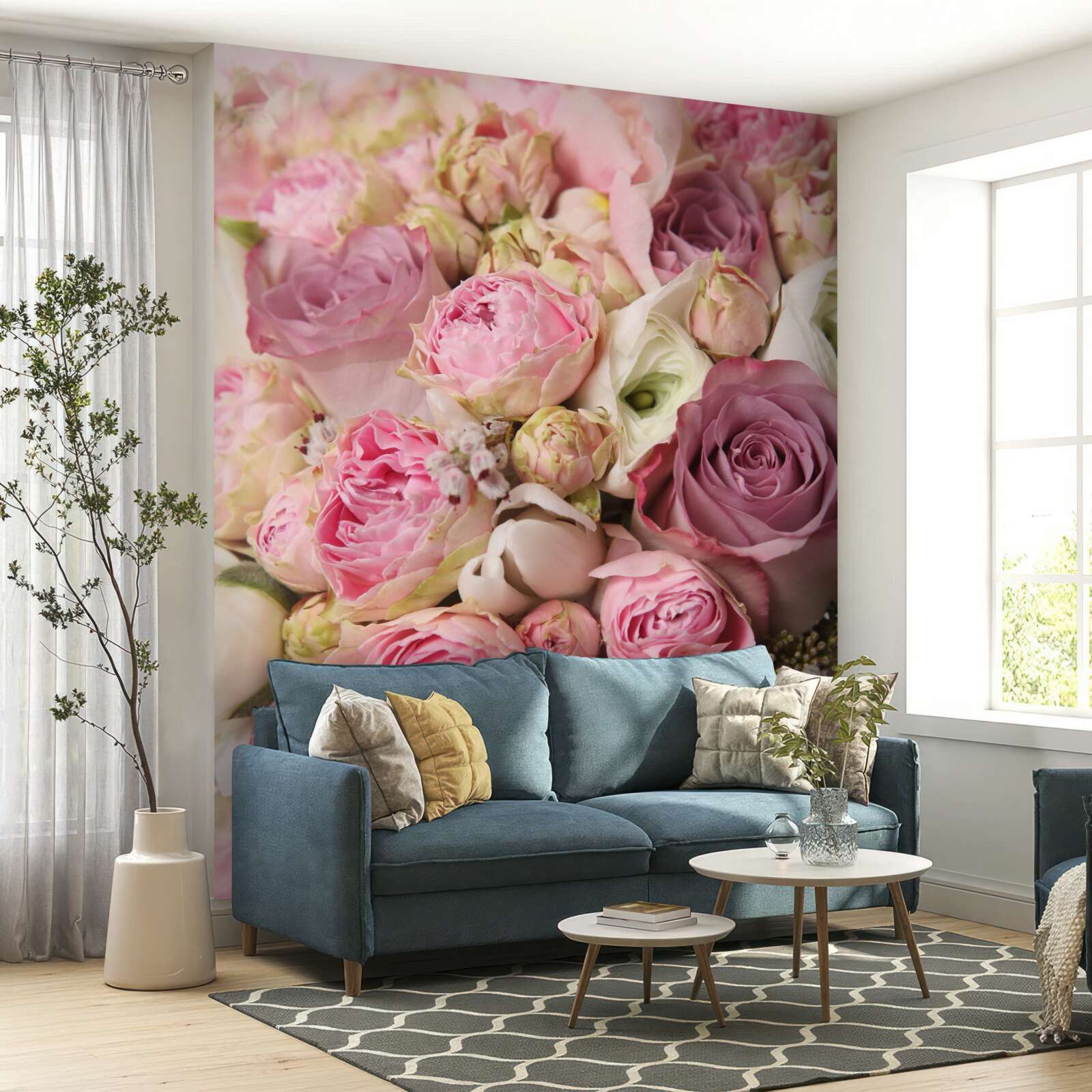 Fotobehang compositie van rozen en tulpen in een ongewone vorm