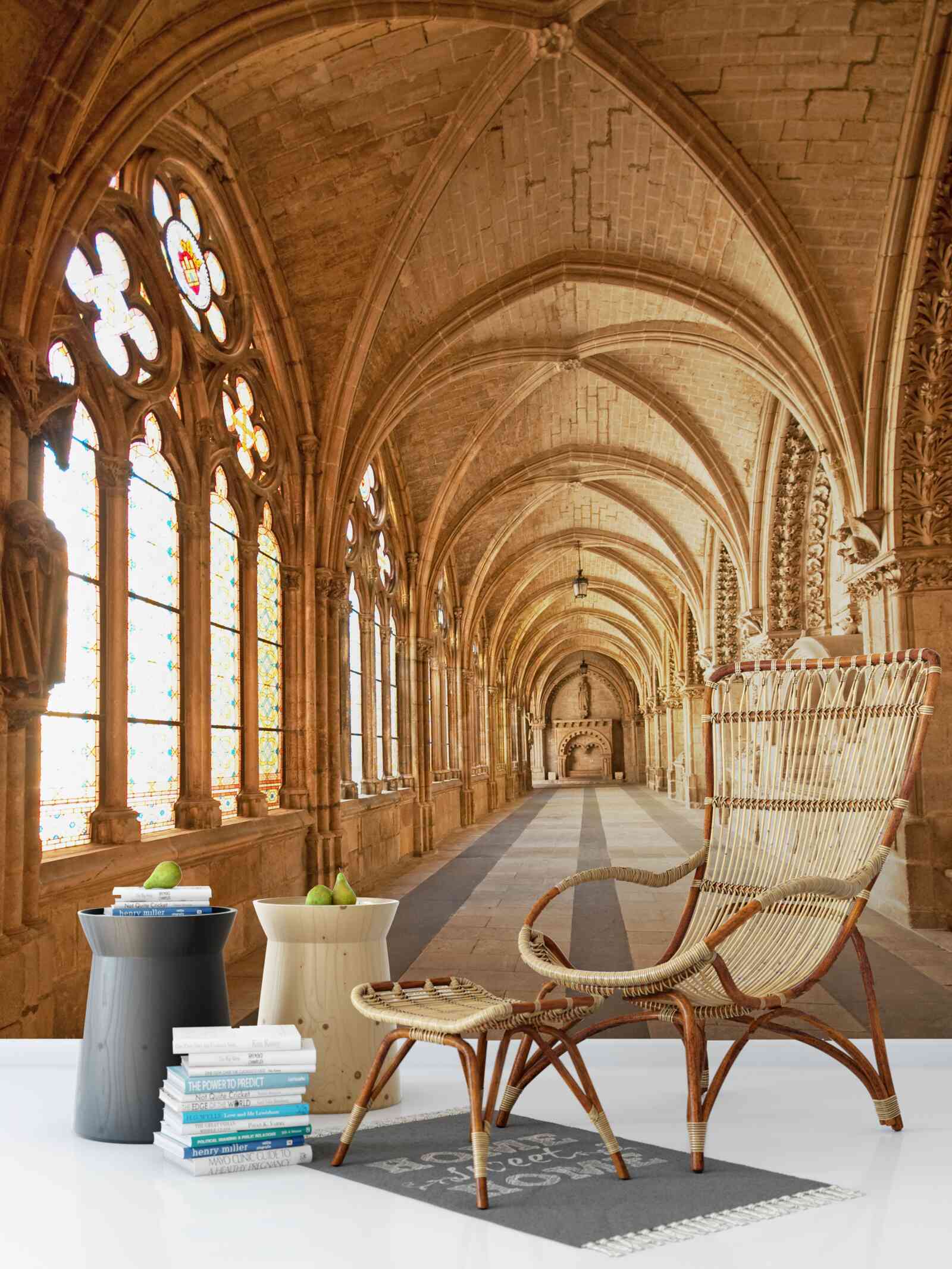 Fotobehang oude stenen gewelven met glas-in-loodramen