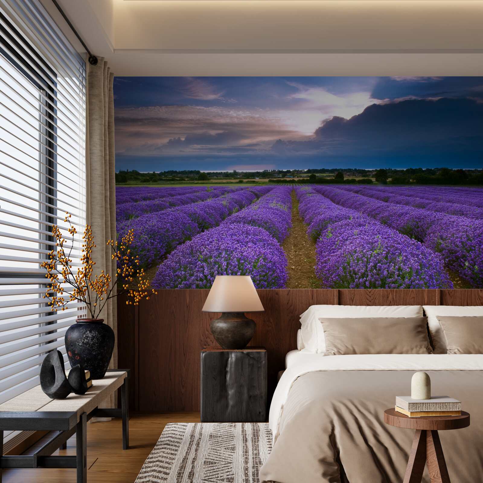 Fotobehang in het veld groeien geurige lavendelstruiken