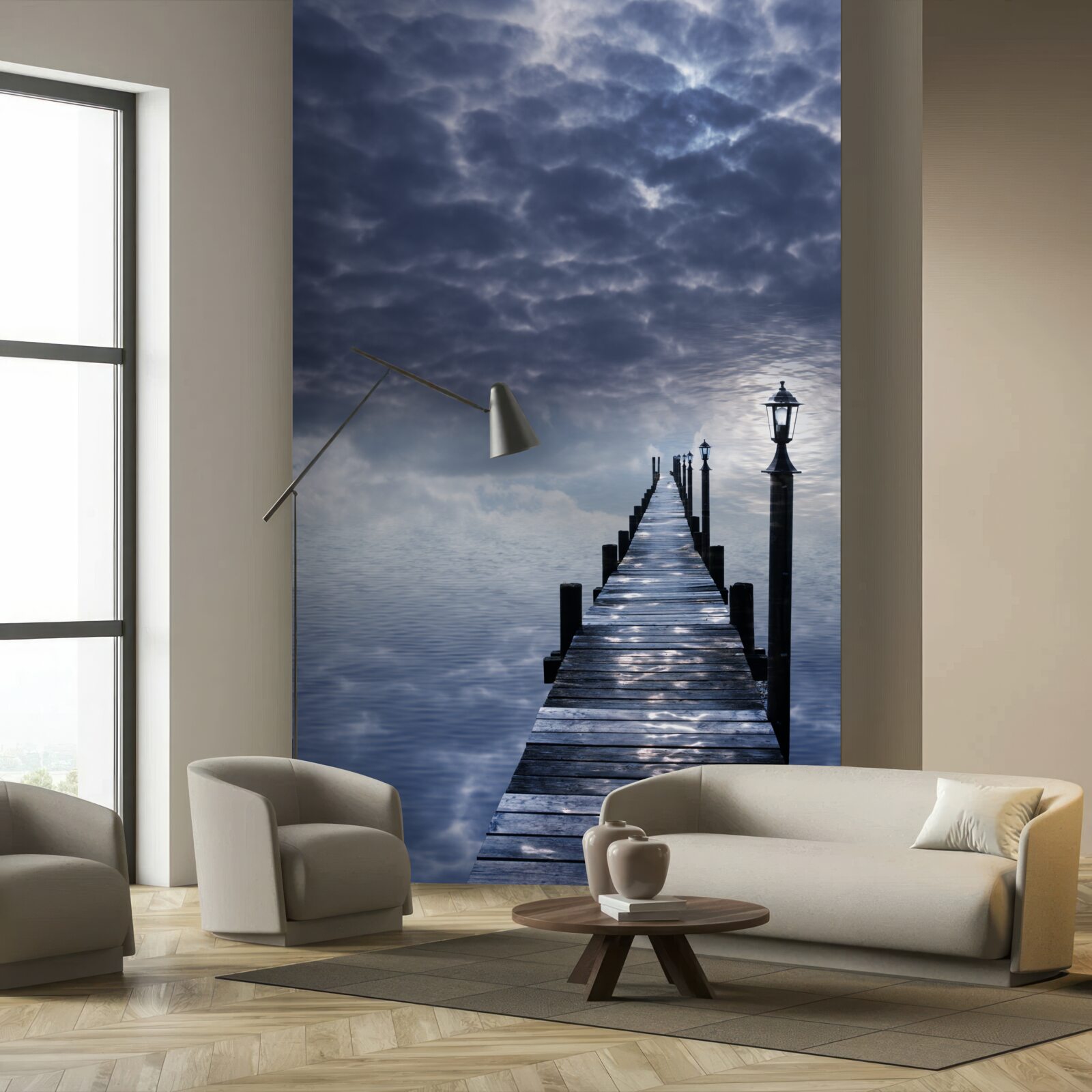 Fotobehang houten brug die boven het wateroppervlak uitsteekt
