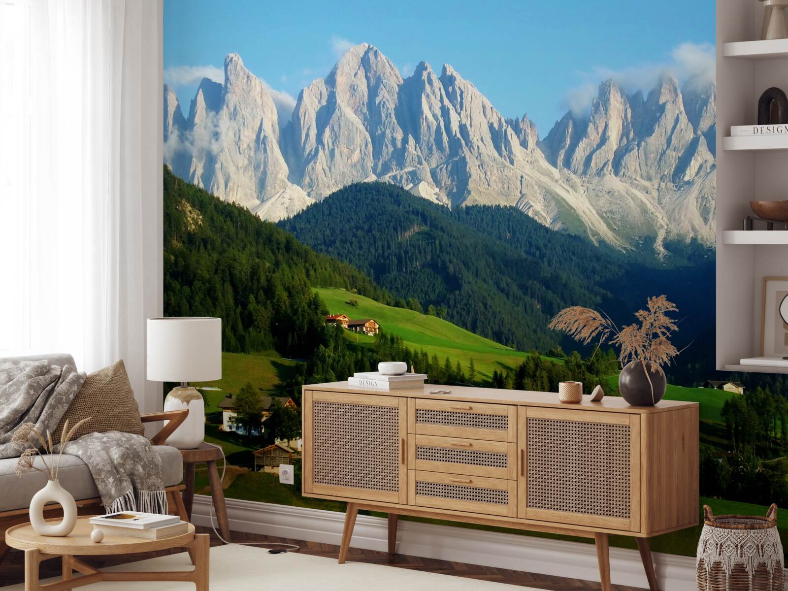 Fotobehang dorp in een vallei aan de voet van de bergen