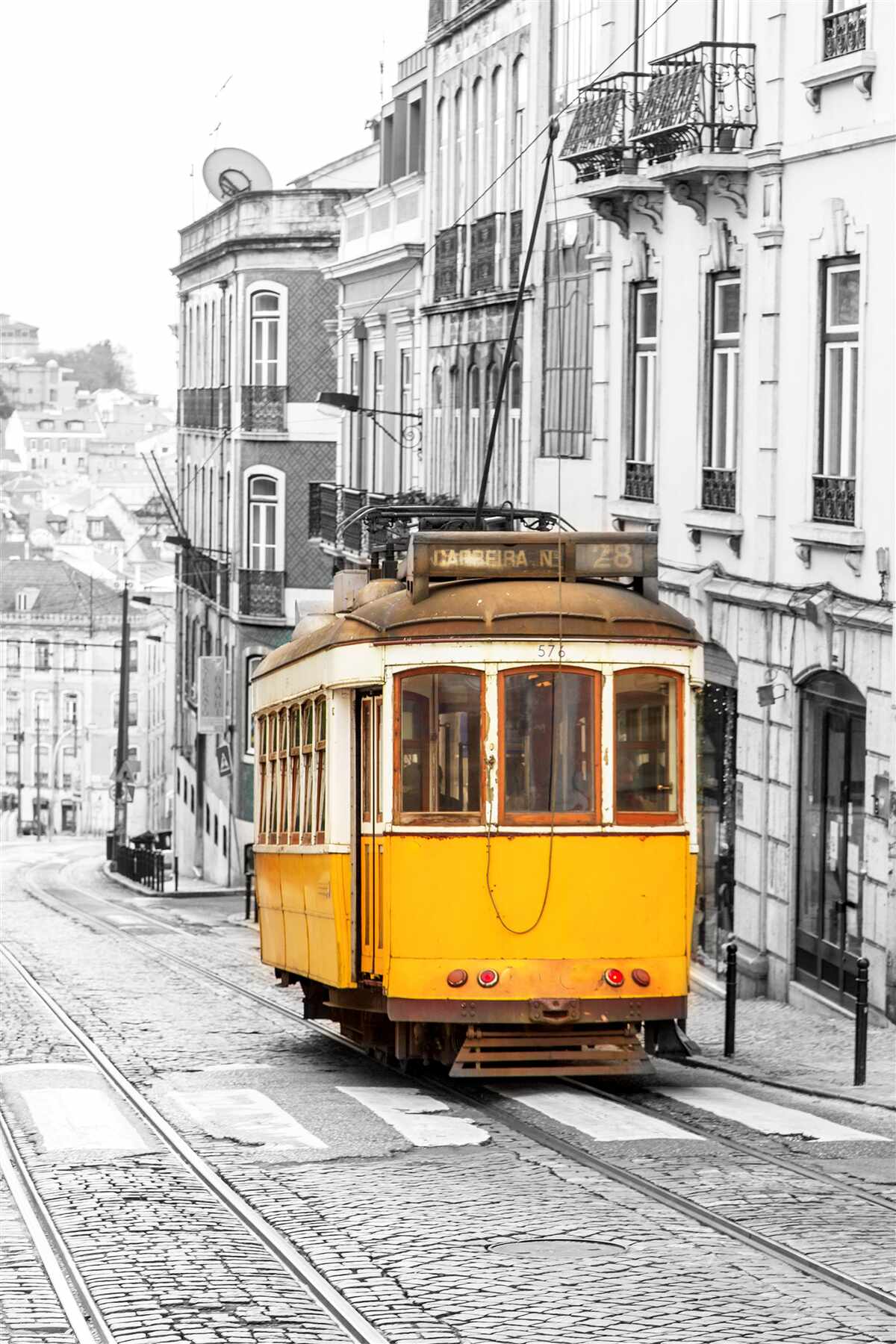 Fotobehang Gele tram in de heuvels van san francisco