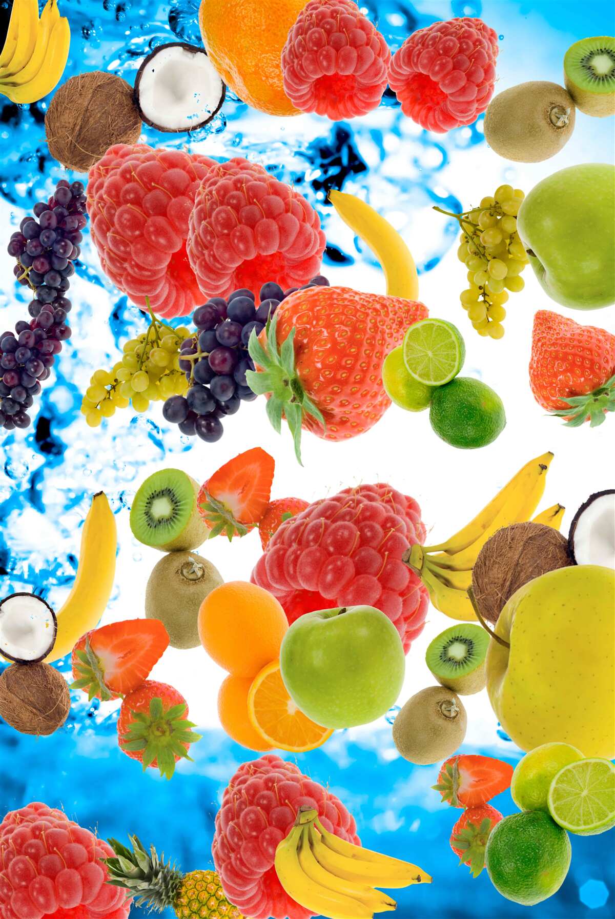 Fotobehang vers zomerfruit in water