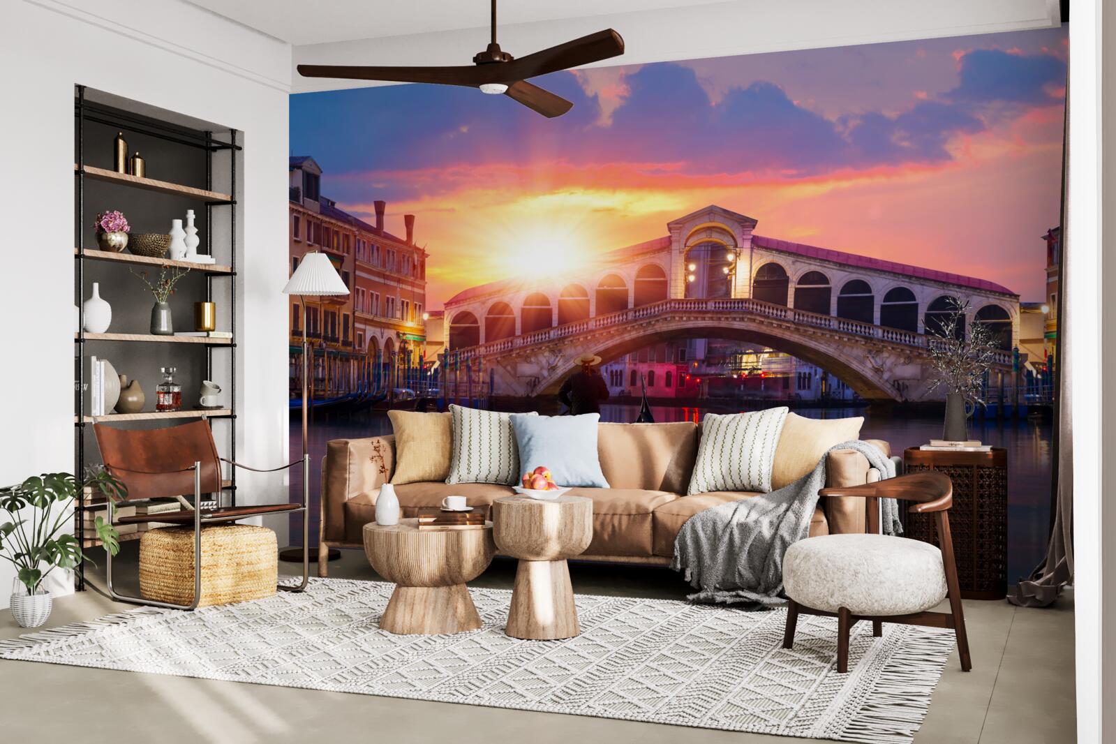 Fotobehang de zon verdwijnt achter de horizon in venice