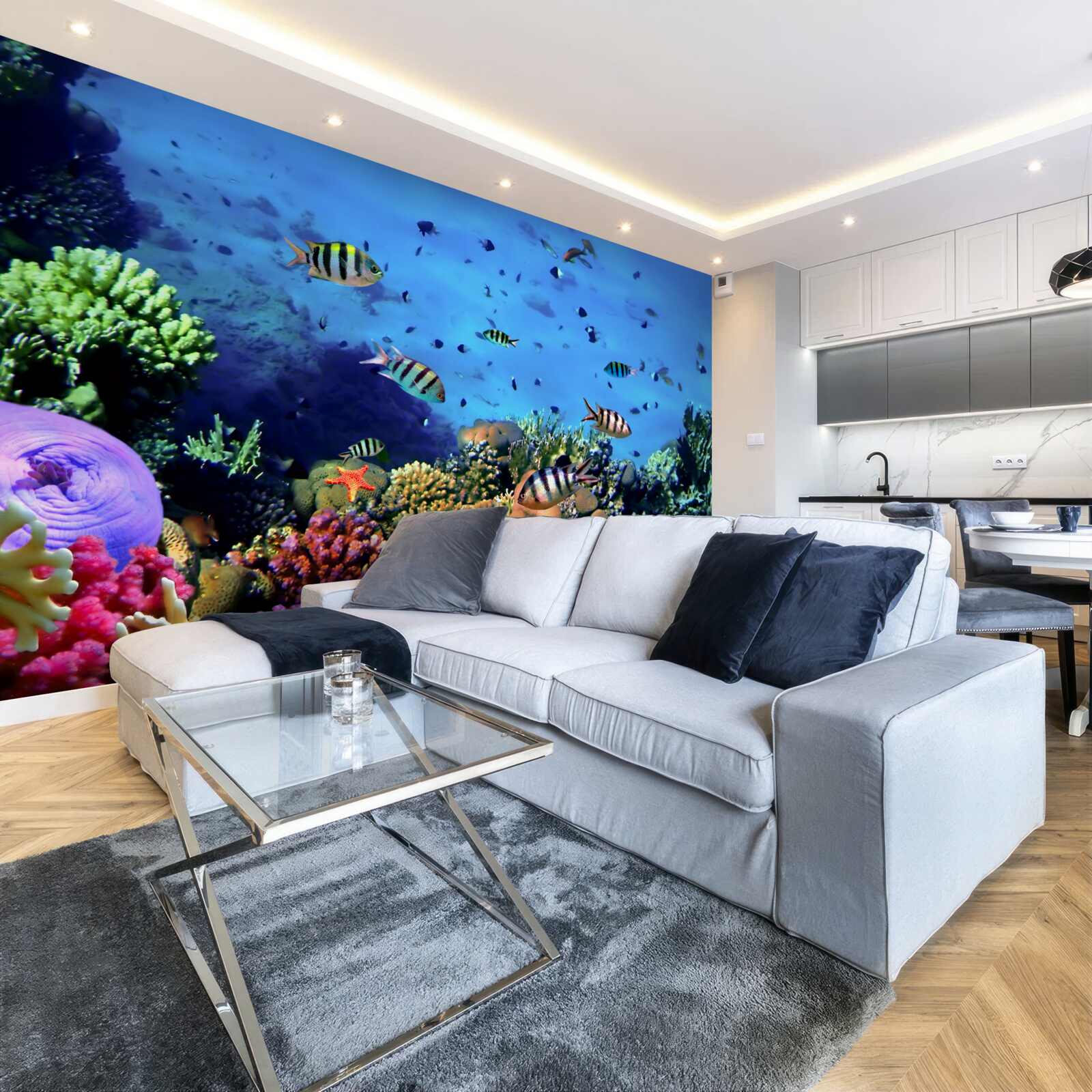 Fotobehang gestreepte vissen in de diepten van de oceaan