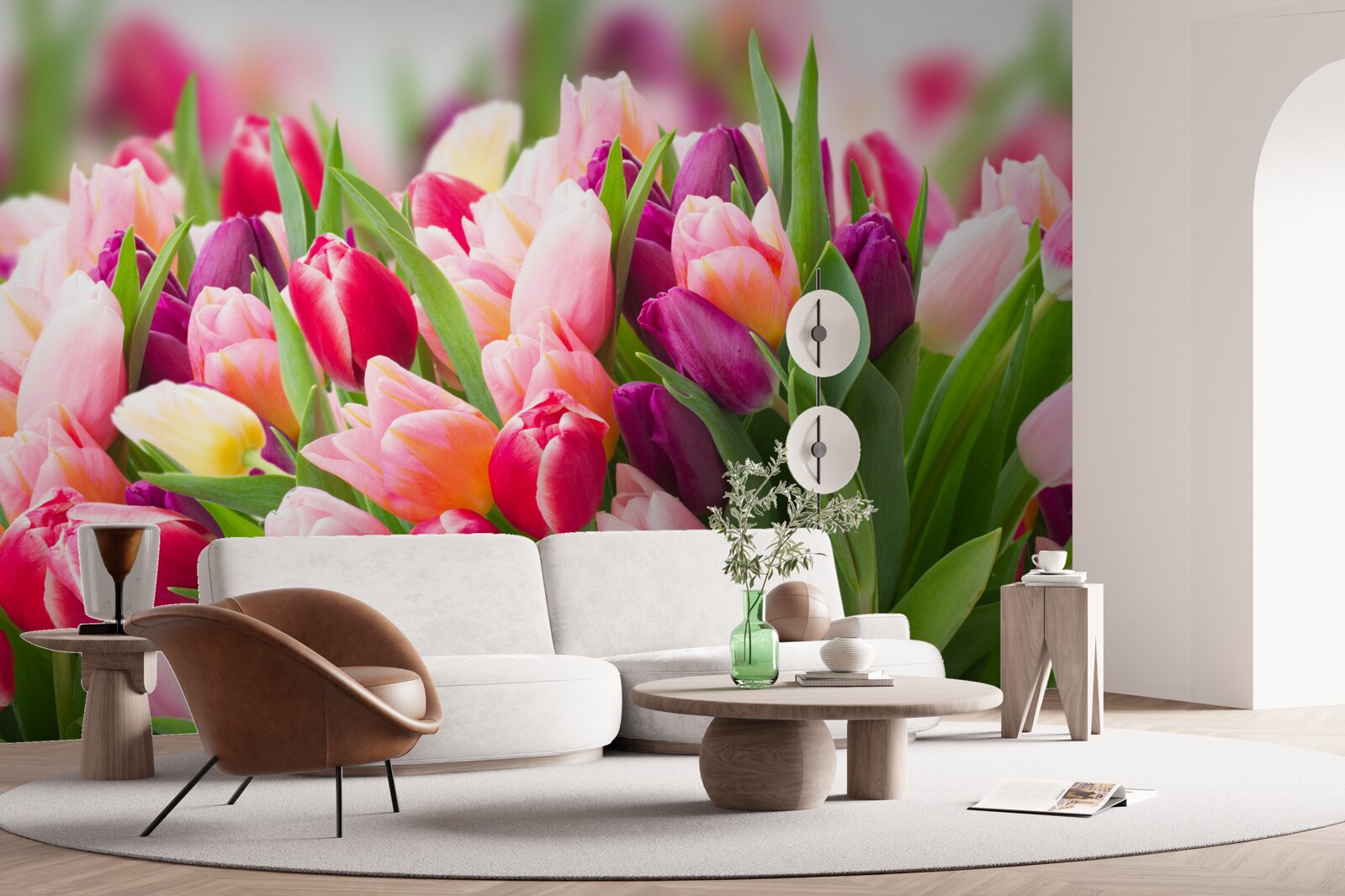 Fotobehang heldere lentetulpen met groene bladeren