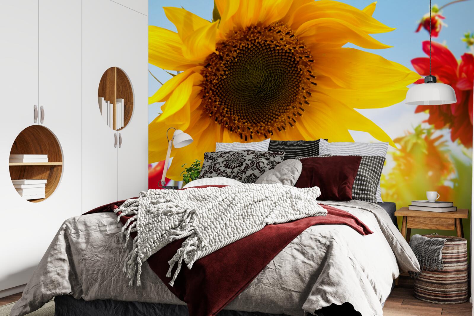 Fotobehang een zonnige zonnebloem op een zonnige dag