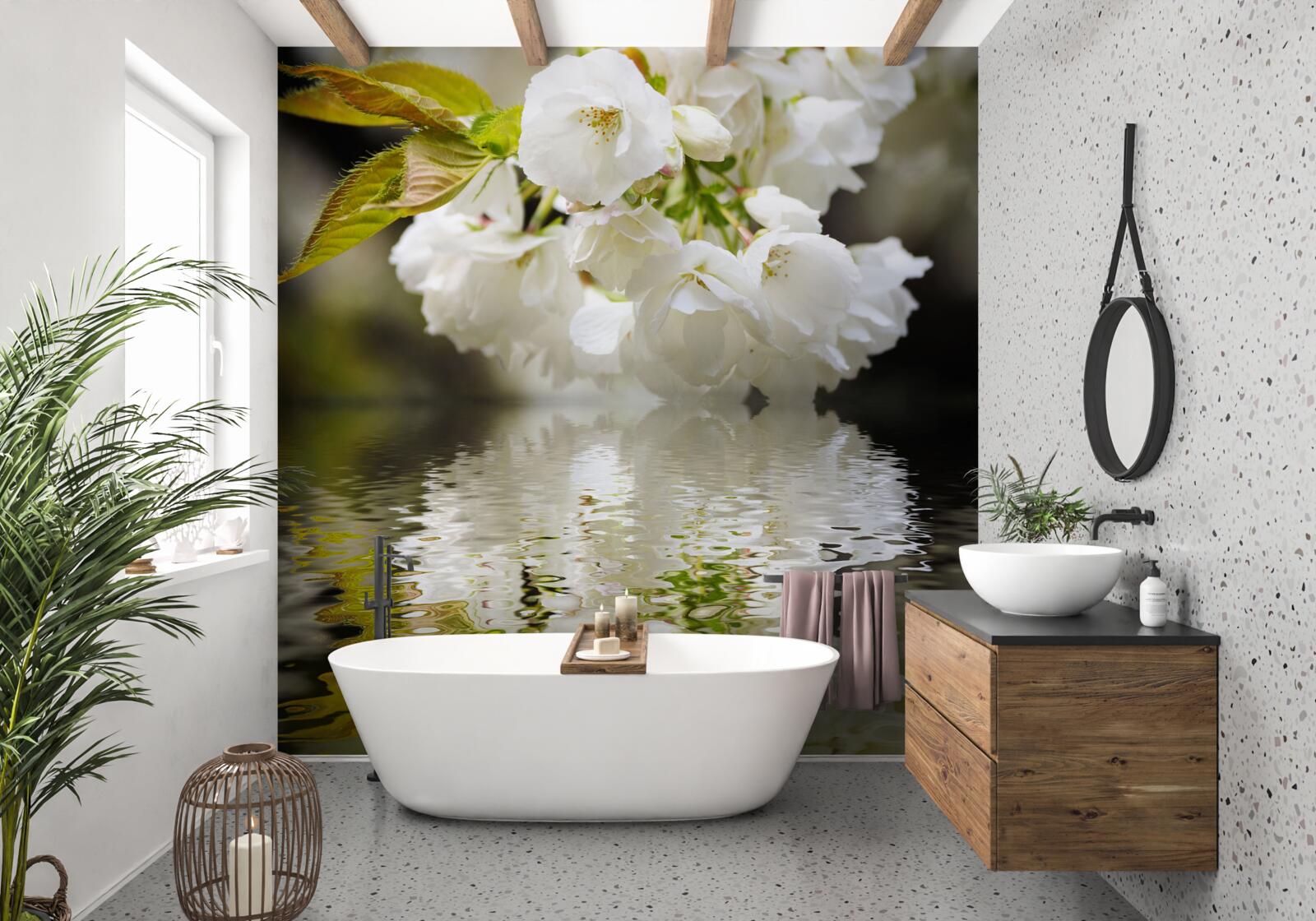 Fotobehang sakurabloemen in witte tinten leunen over het wateroppervlak