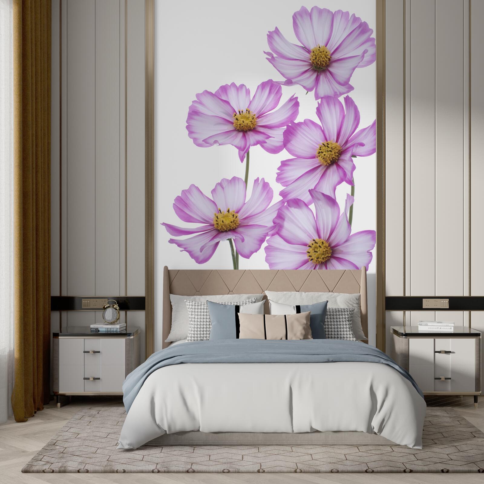 Fotobehang sierlijke seringbloesems in een weiland