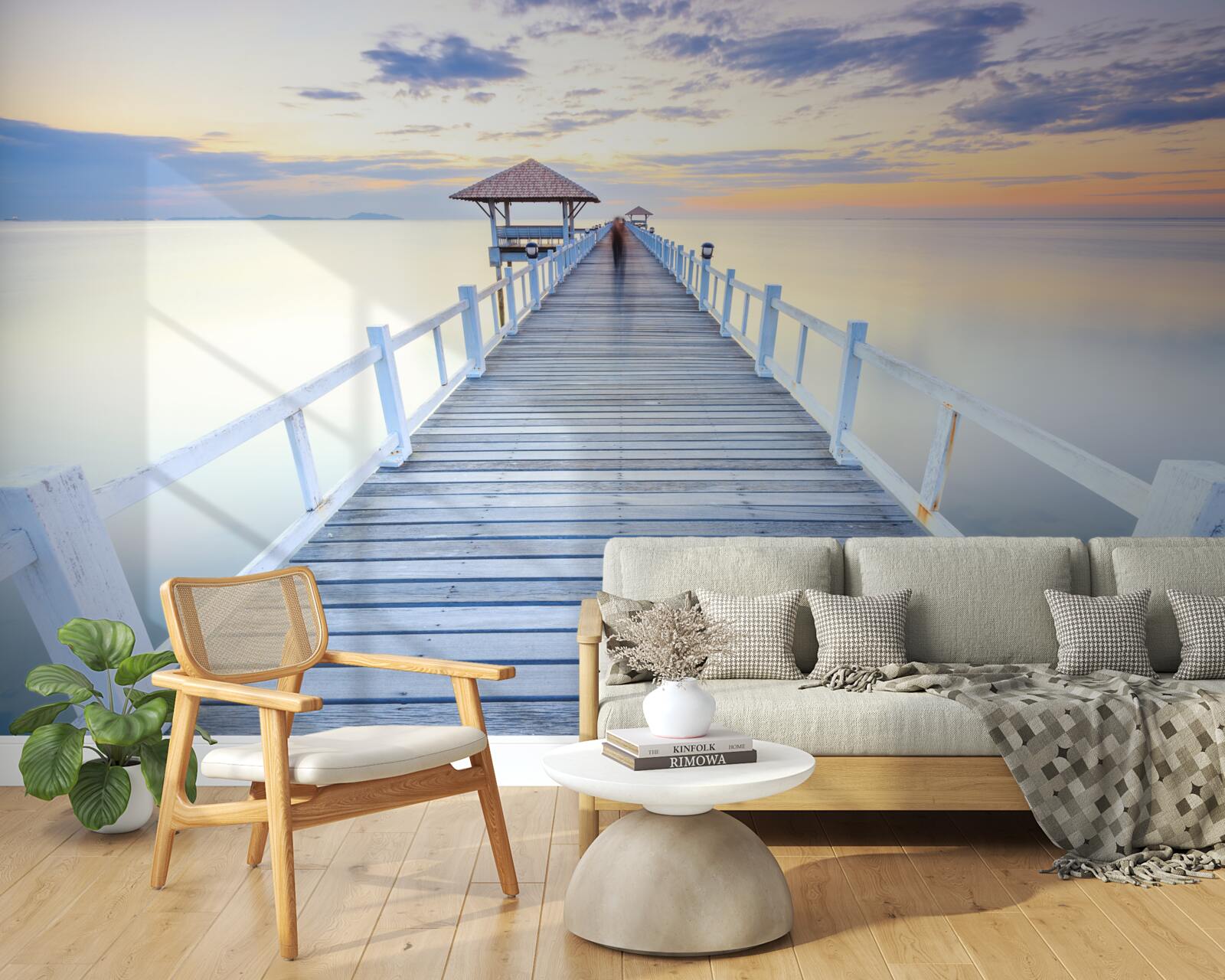 Fotobehang pier met een gazebo over het water bij zonsopgang, waar menigeen