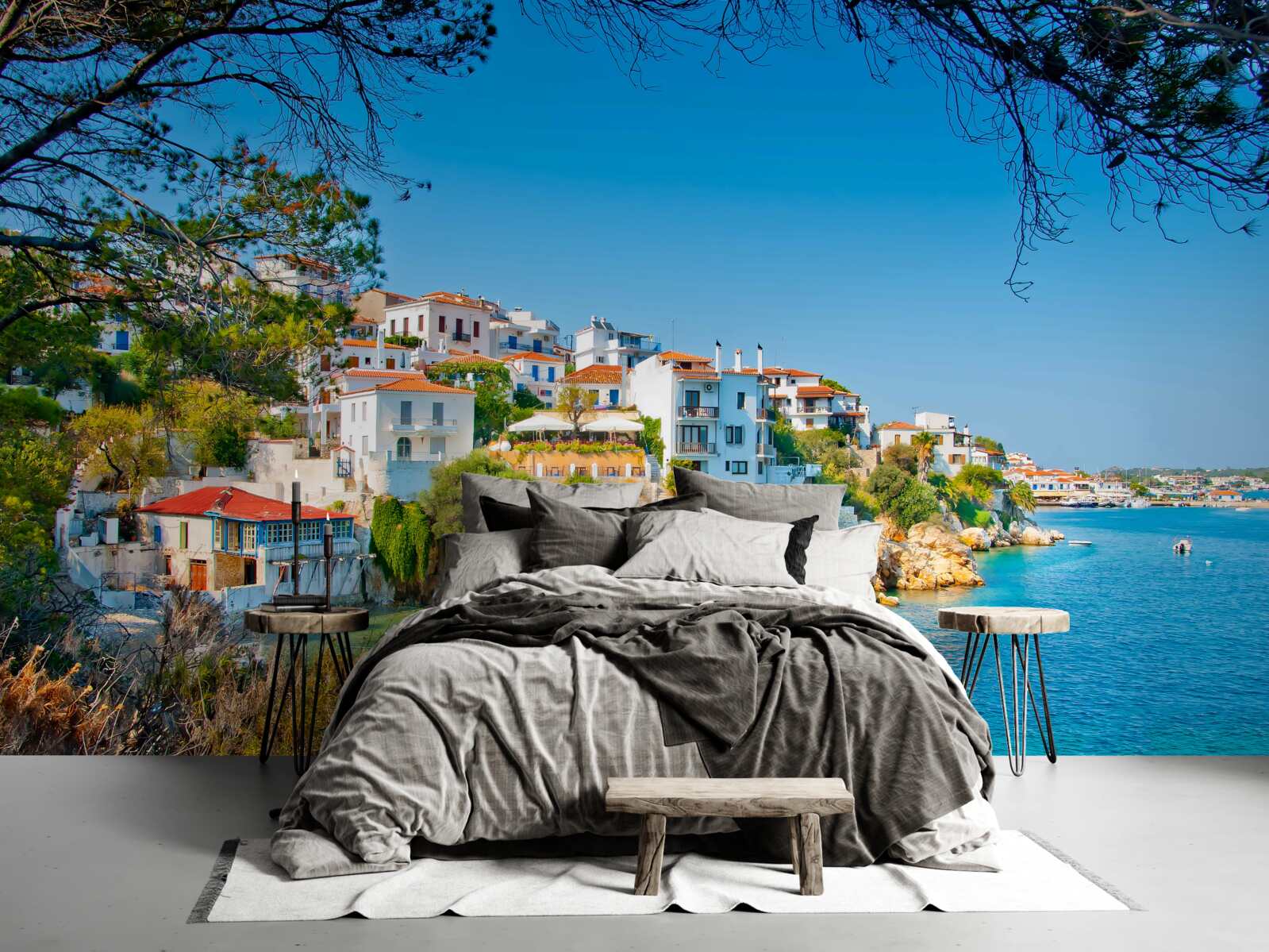 Fotobehang een rustige haven bij een Griekse nederzetting