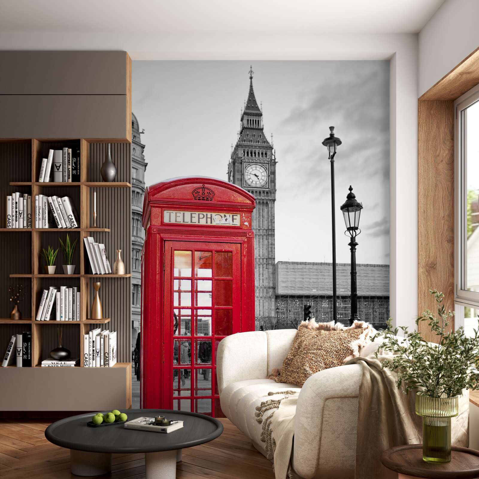 Fotobehang in het centrum, naast de Big Ben, staat een rode telefooncel