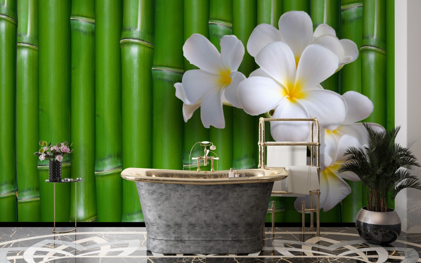 Fotobehang heldere bloemen op hoge groene bamboe