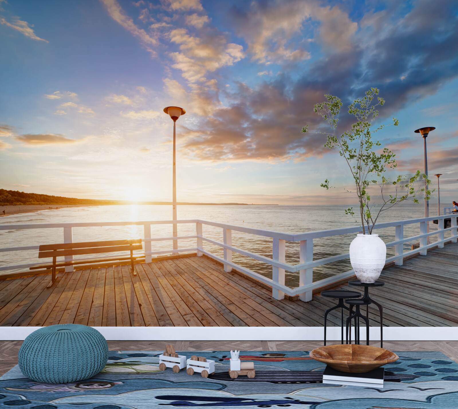 Fotobehang verlaten houten pier ziet de zon bij zonsondergang