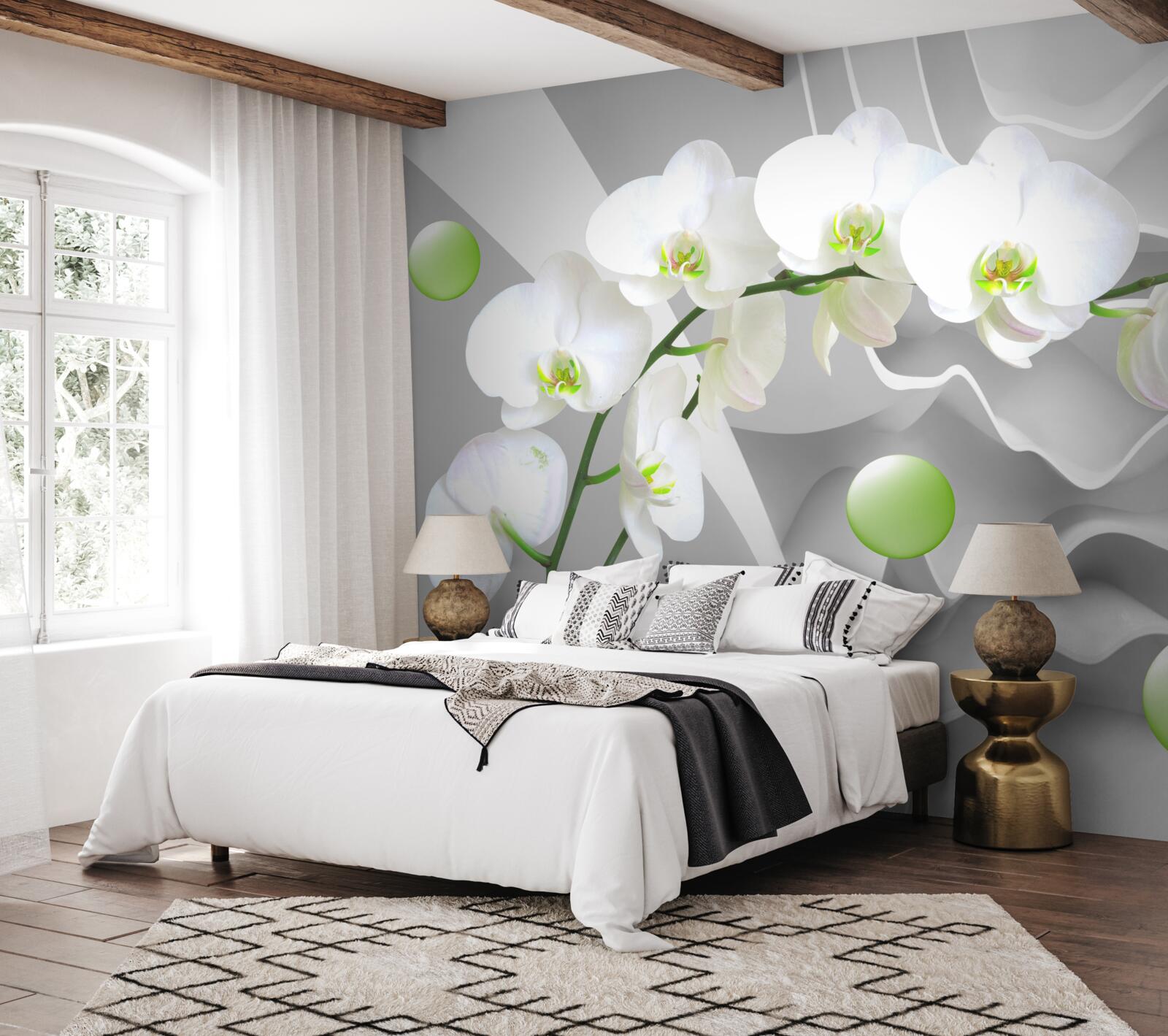 Fotobehang stiekem drijvende groene ballen en bleke orchidee