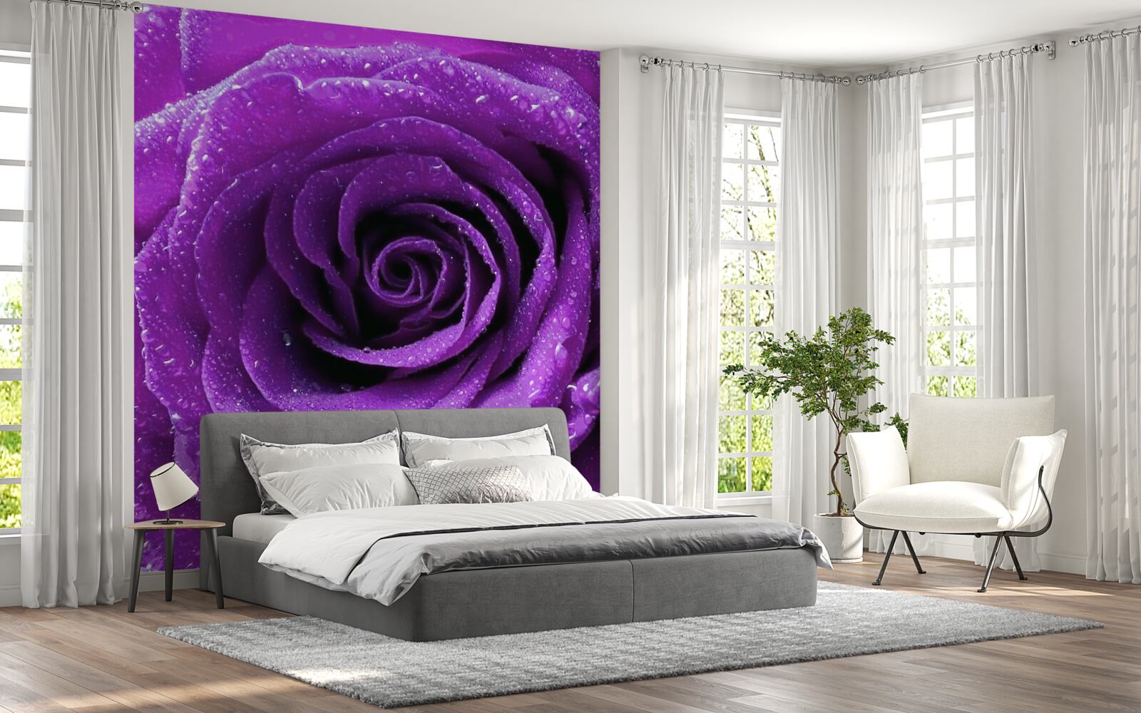 Fotobehang grote dauwdruppels op de bloemblaadjes van een lila roos