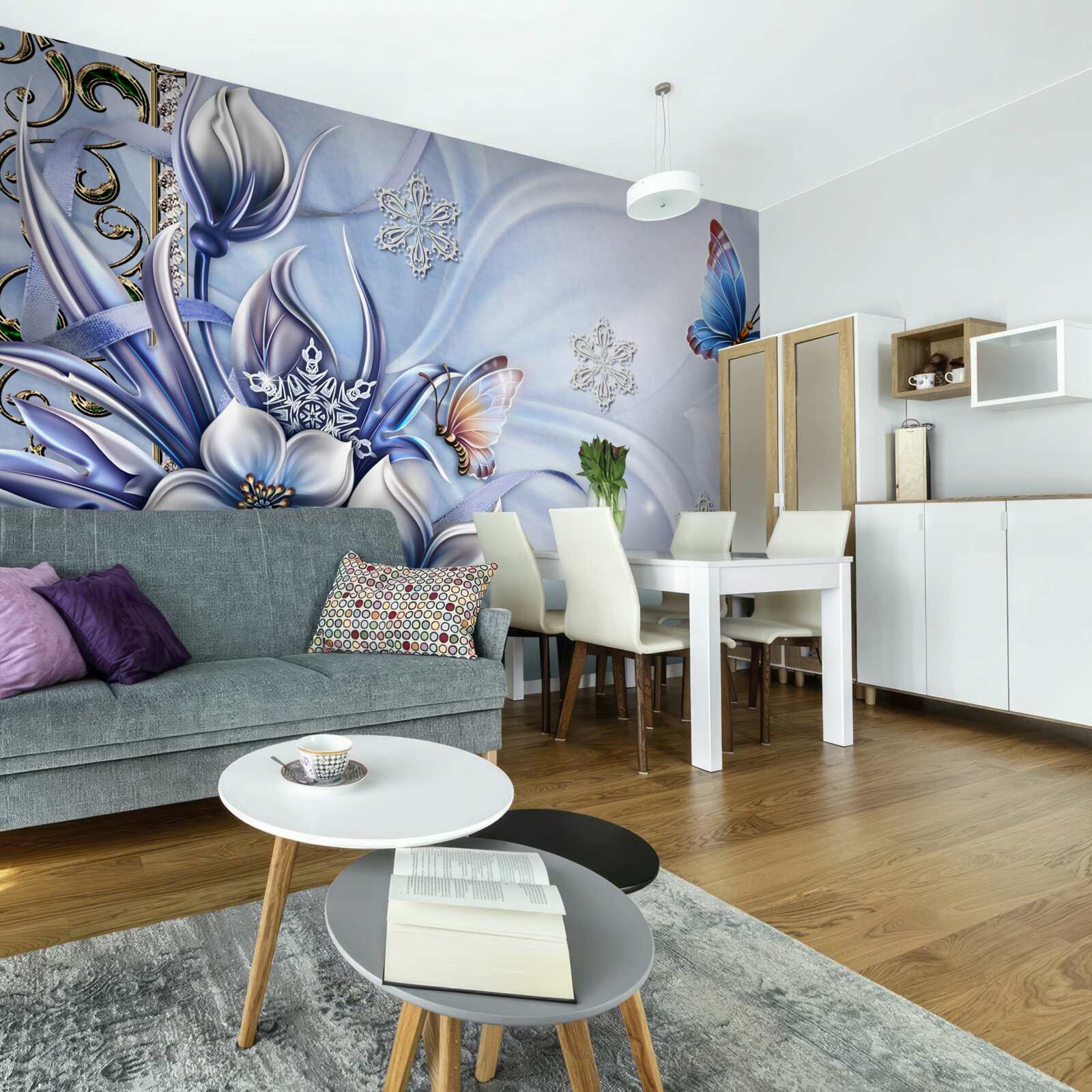 Fotobehang vlinders vliegen over sneeuwblauwe bloemen