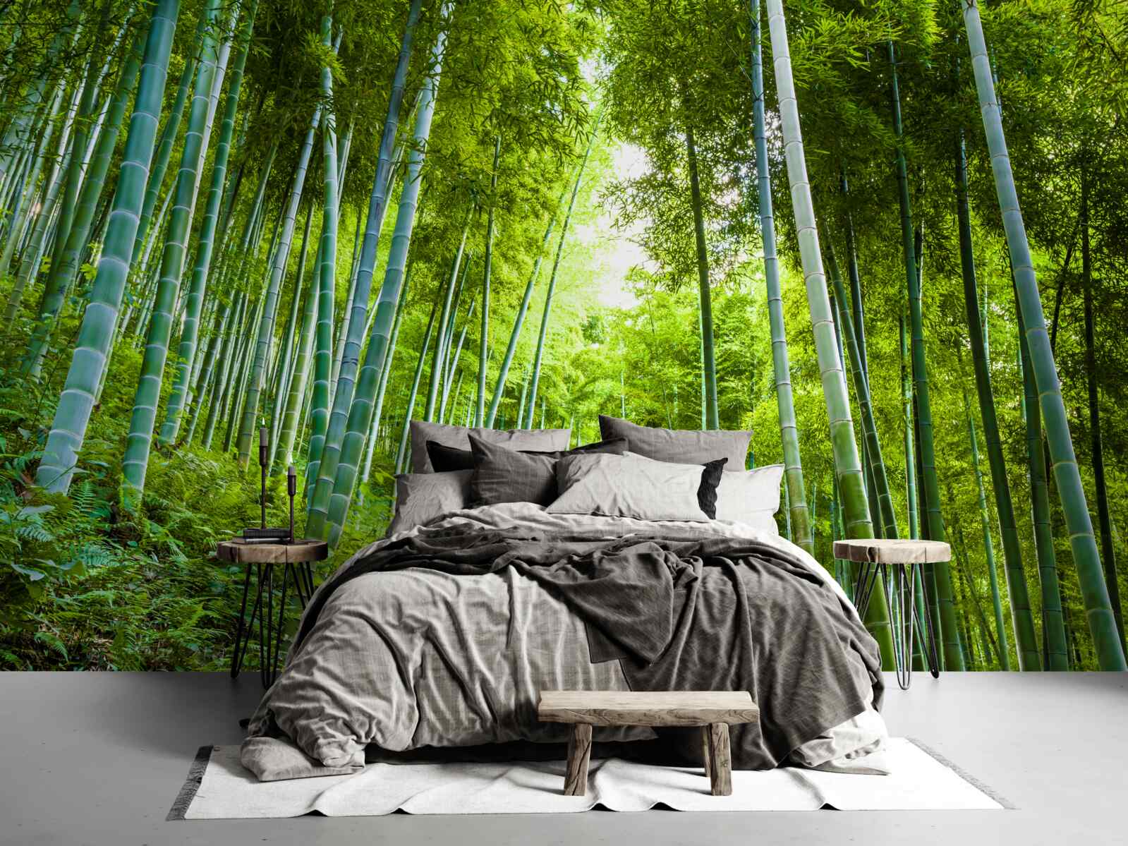 Fotobehang prachtig weelderig smaragdgroen bos