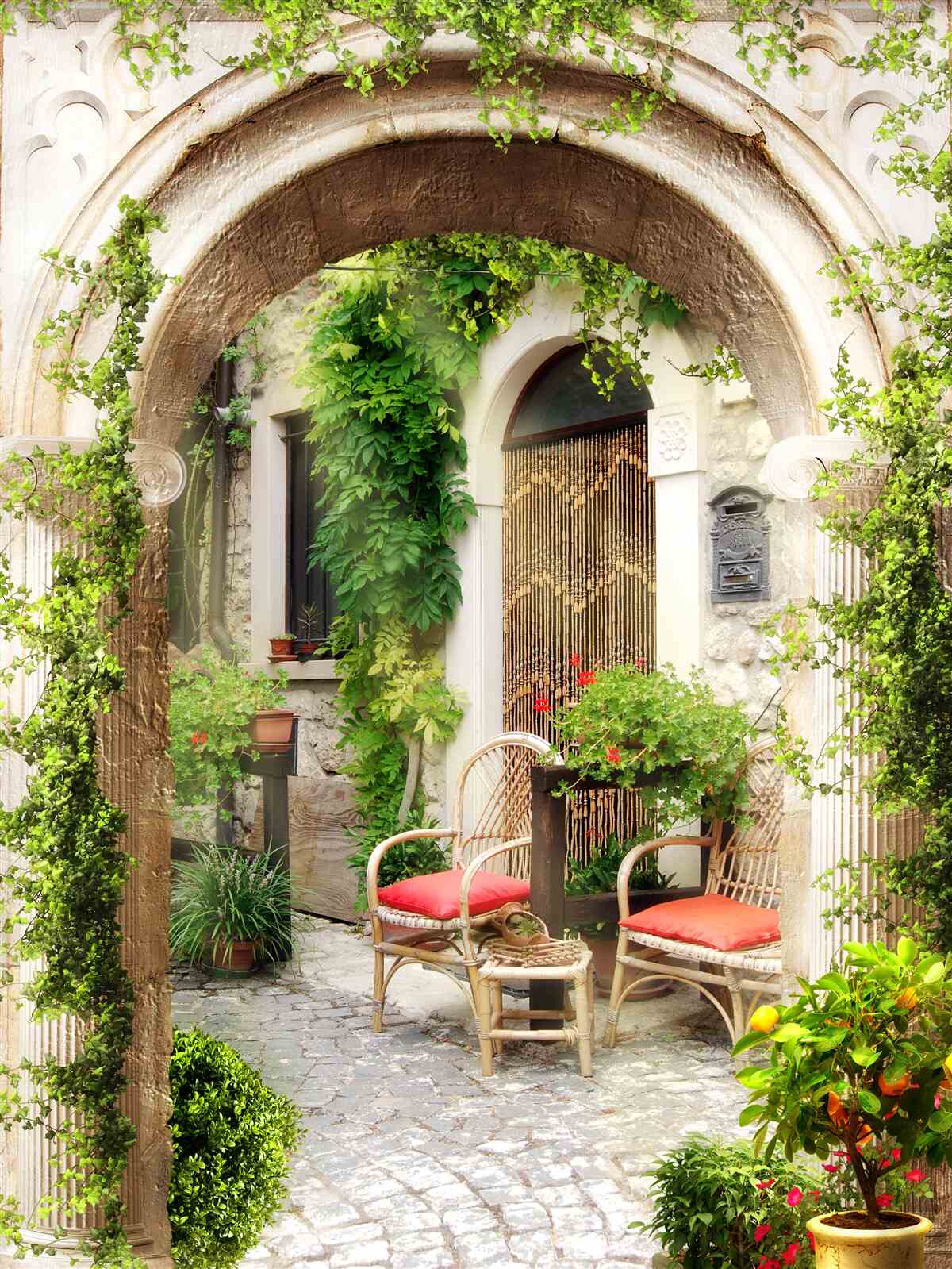 Fotobehang oude binnenplaats in het historische deel van de stad