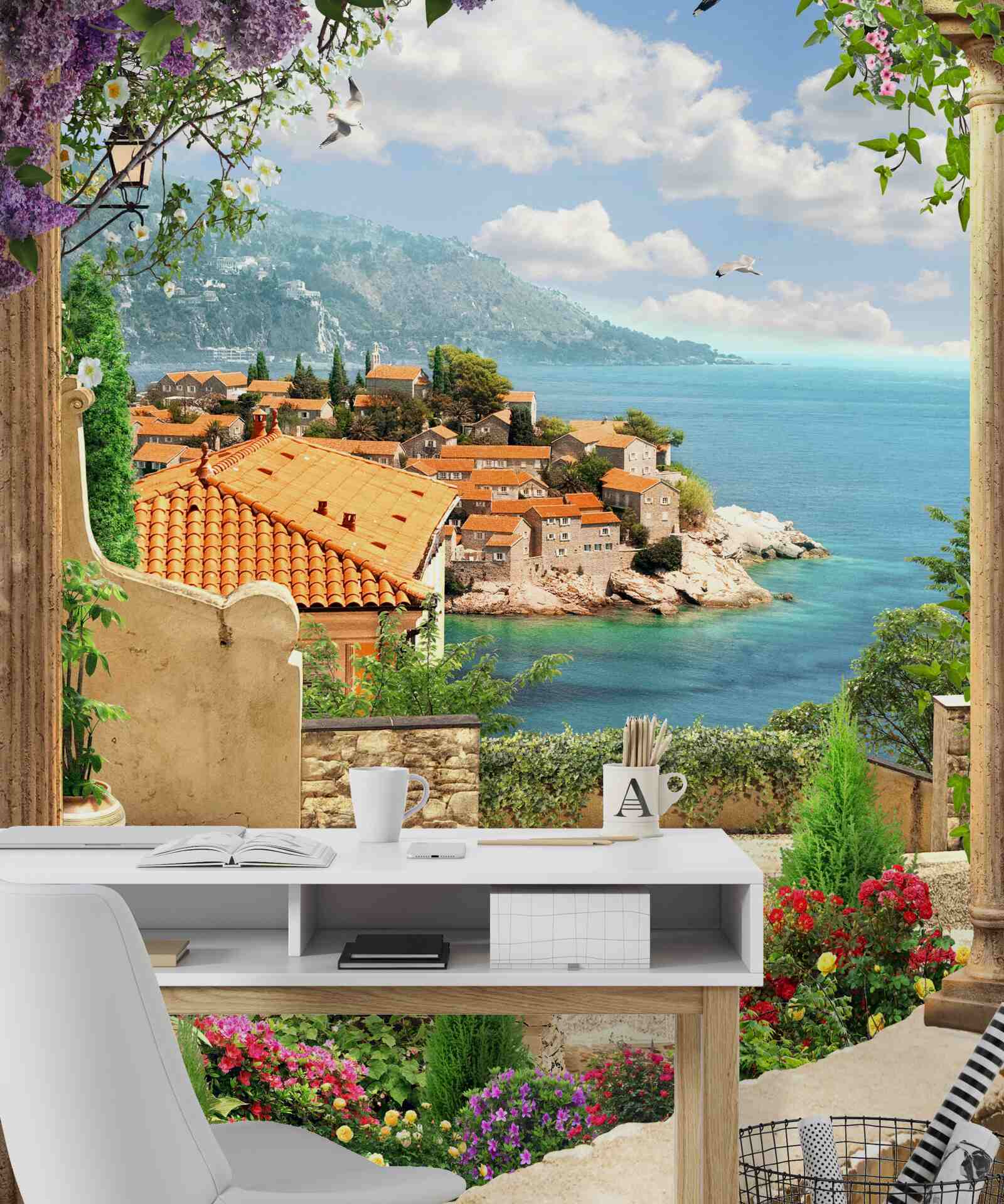 Fotobehang comfortabele binnenplaats met uitzicht op zee