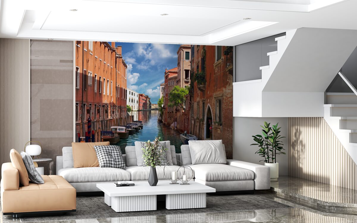 Fotobehang smalle doorgang tussen gebouwen in Venetië