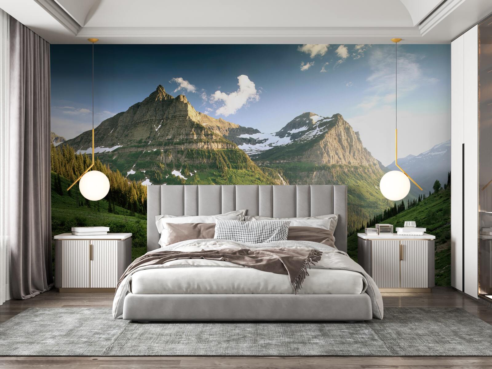 Fotobehang uitzicht vanaf het gazon op de majestueuze bergen