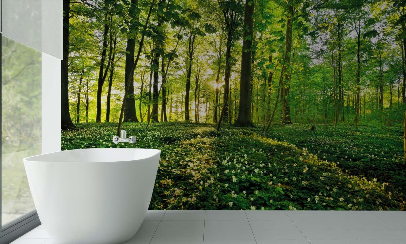 Fotobehang een open plek in een bos bedekt met bloemen