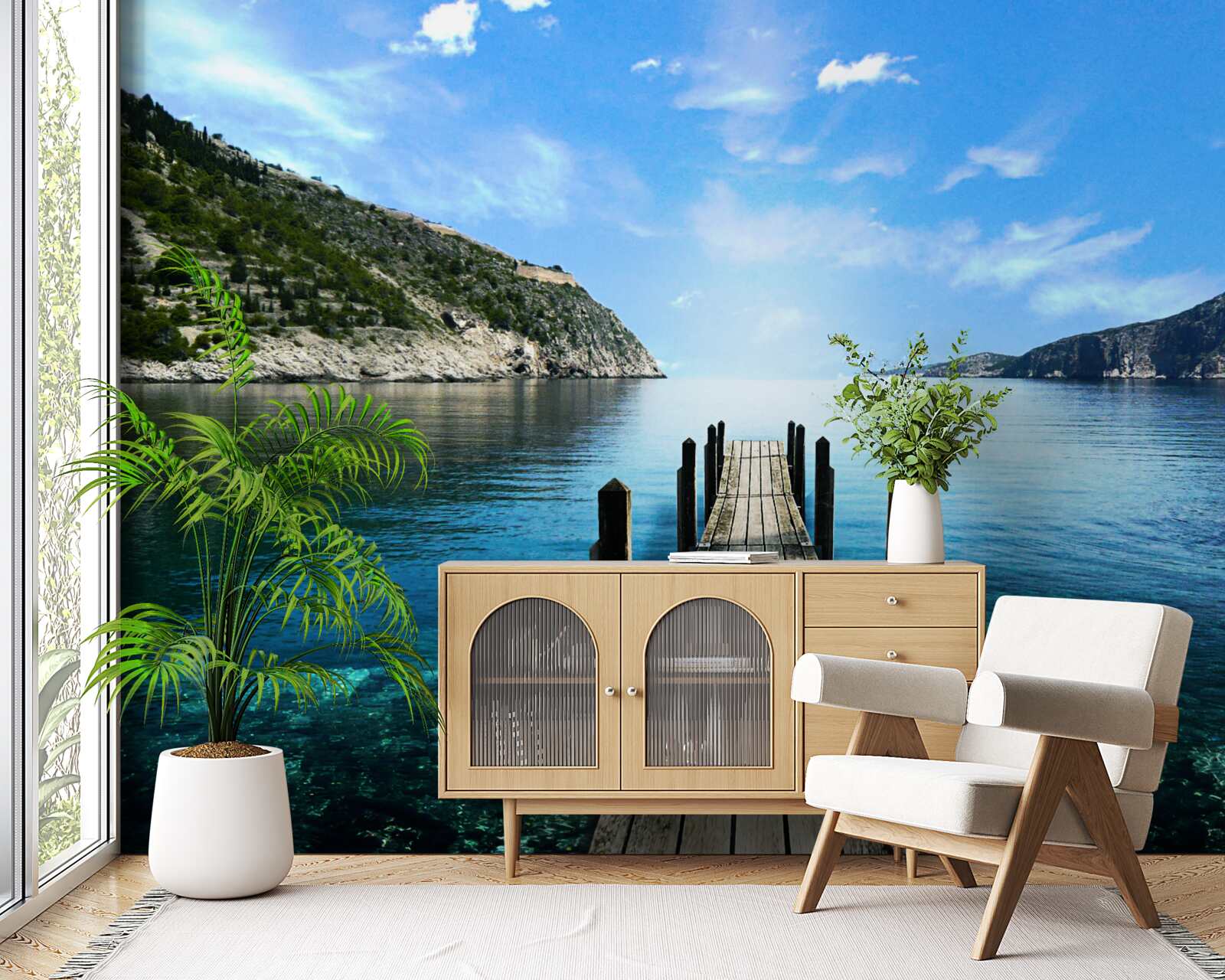 Fotobehang tegen de achtergrond van de lucht, de bergen en de rivier zie je de pontonbrug