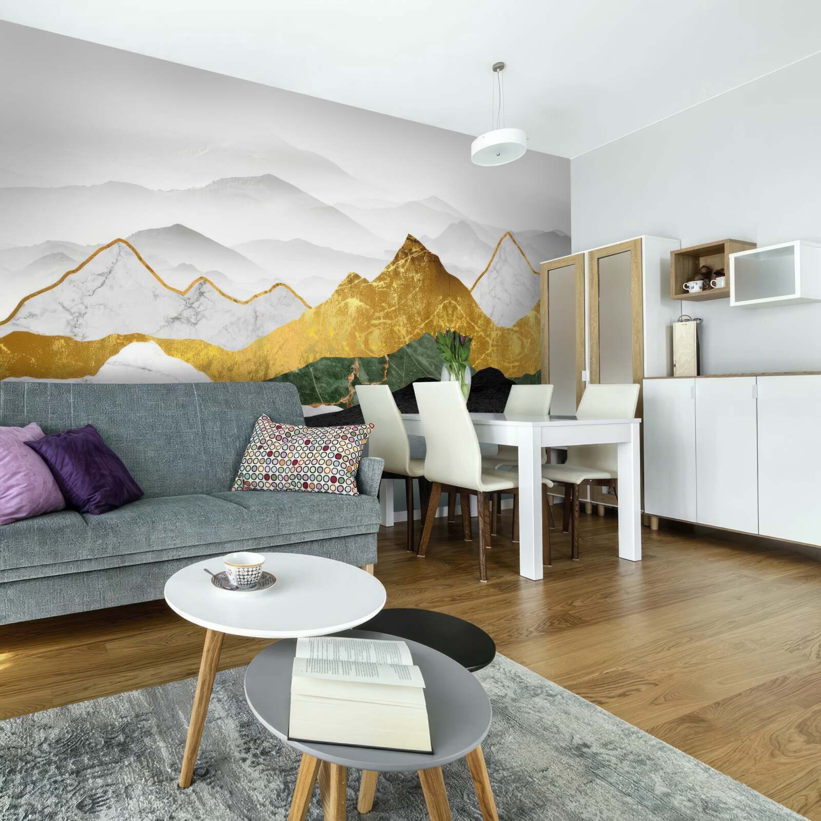 Fotobehang strepen in verschillende kleuren op een marmeren achtergrond