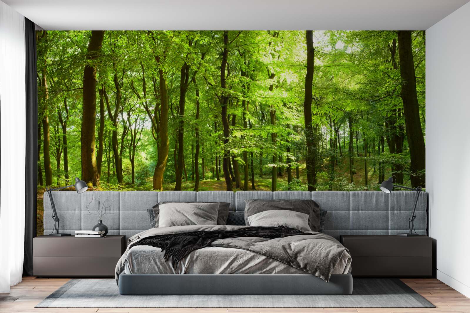 Fotobehang gazon in een dicht smaragdgroen bos