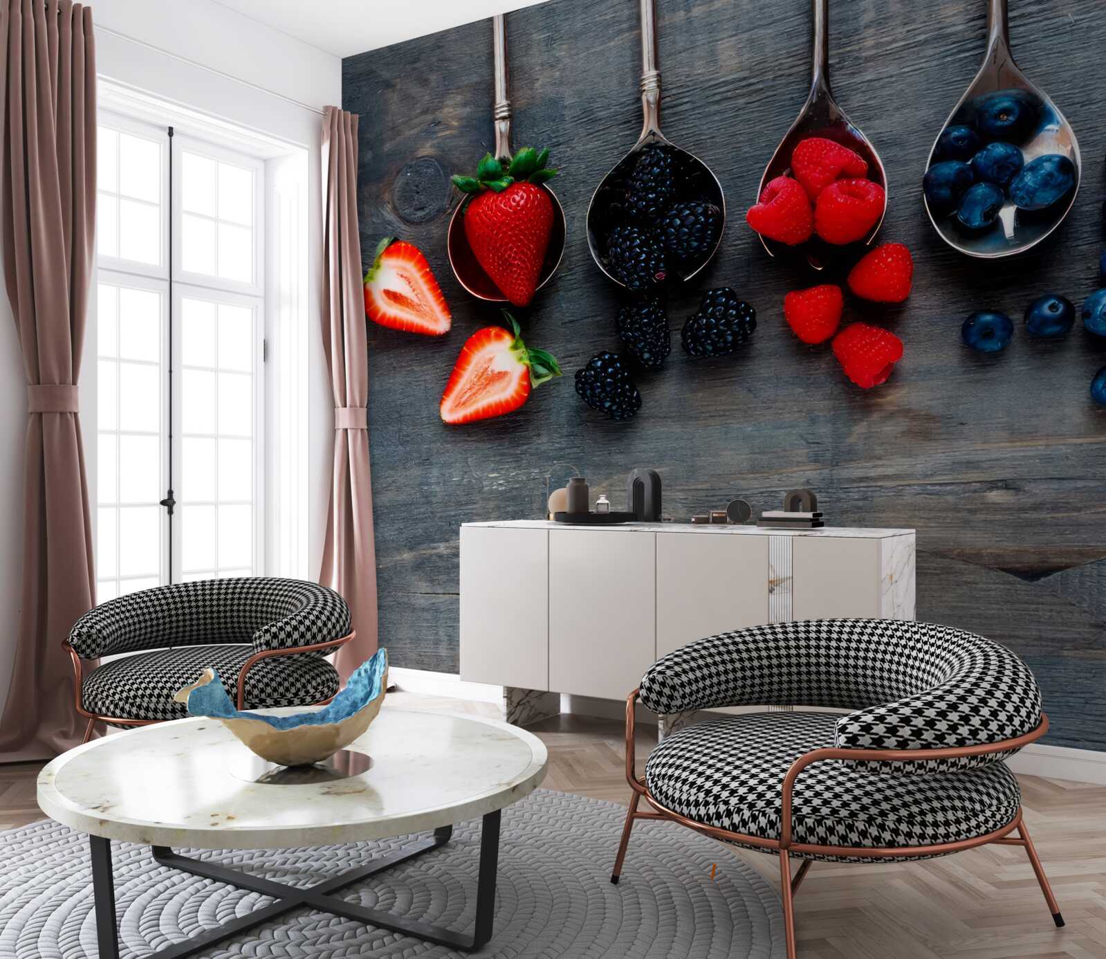 Fotobehang Lepels gevuld met bessen