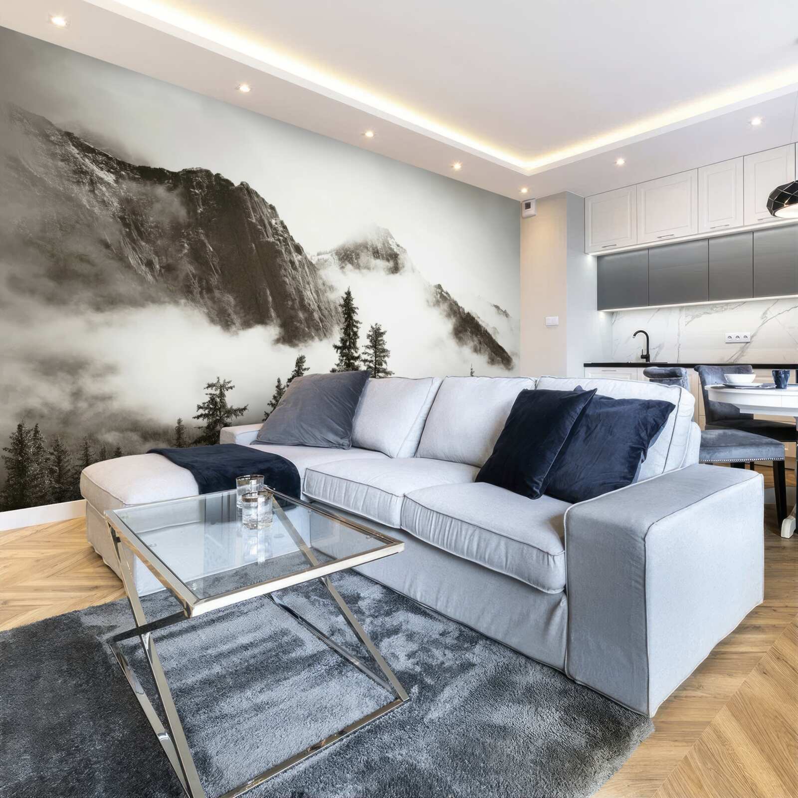 Fotobehang bergen in zwart en wit, gehuld in mist