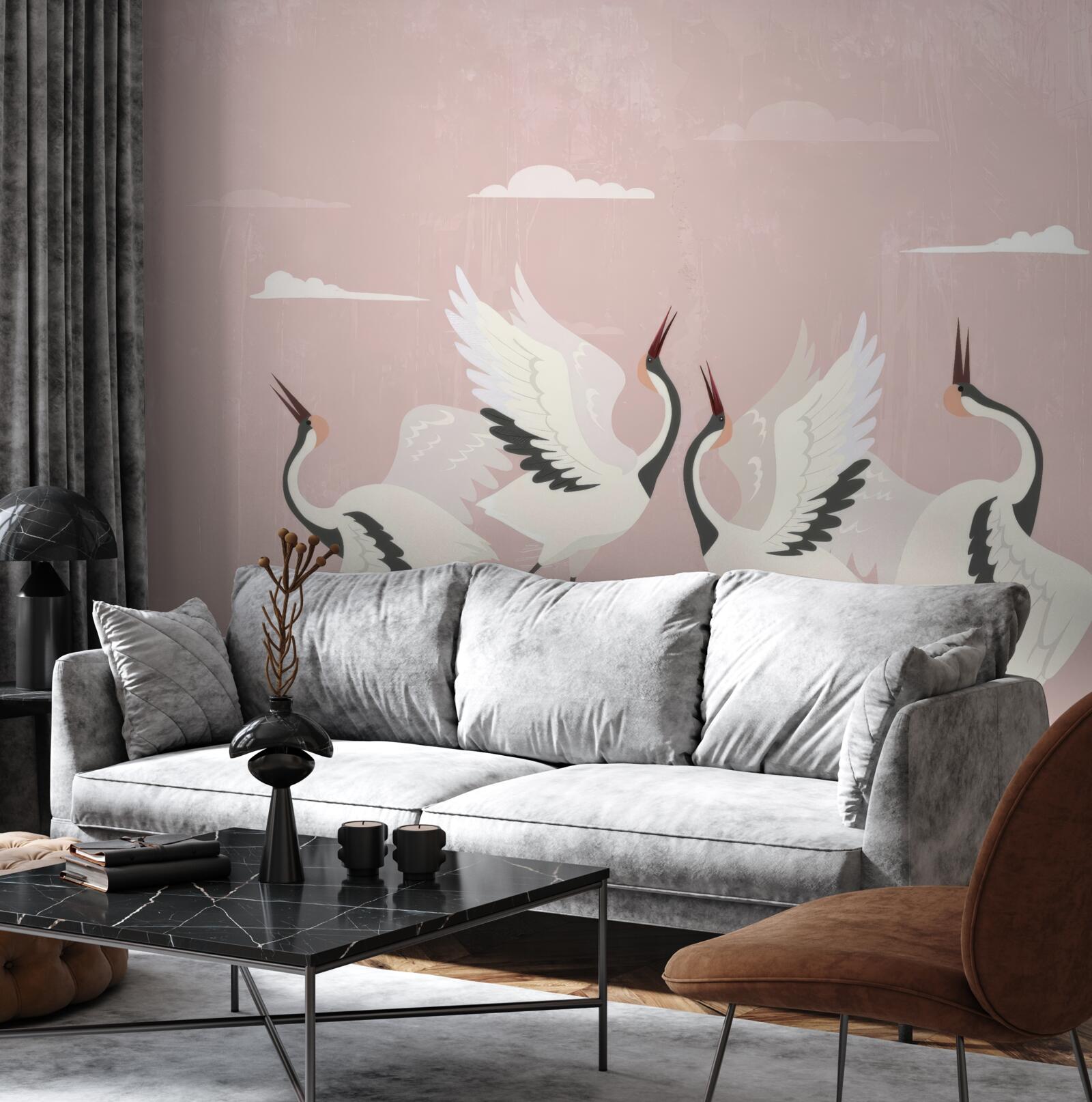 Fotobehang ooievaars strekken hun nek en kijken omhoog