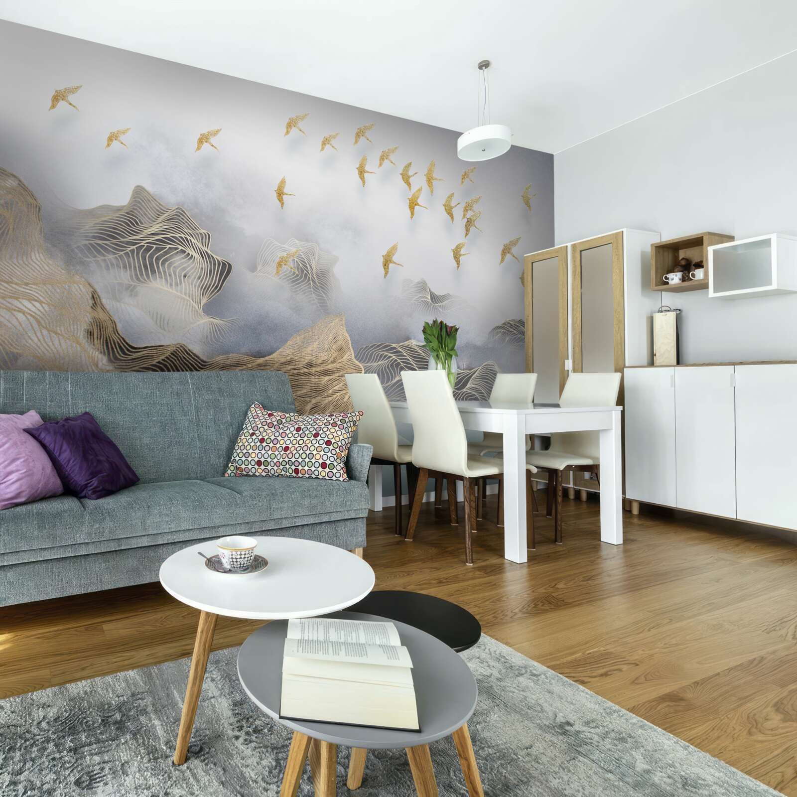 Fotobehang bergen en vogels in de mist van abstractie