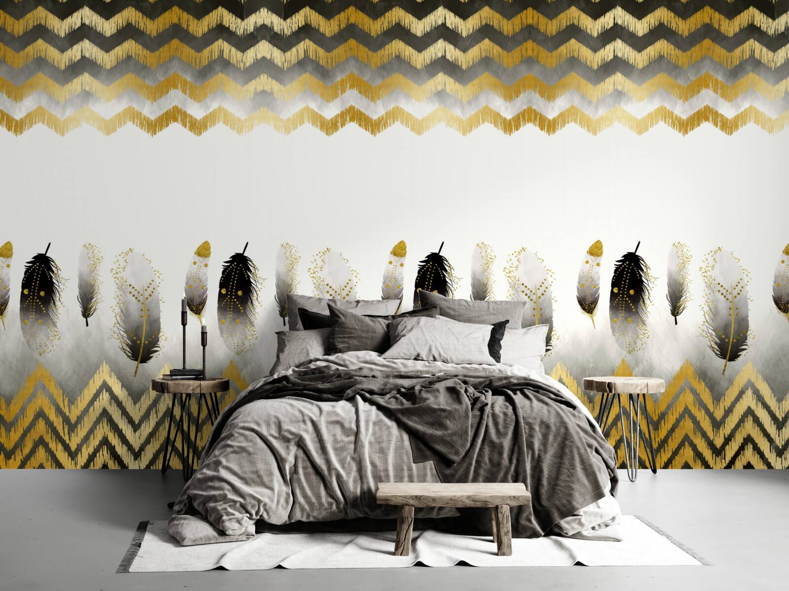 Fotobehang veren in zwart en wit en gebogen lijnen in goudtinten