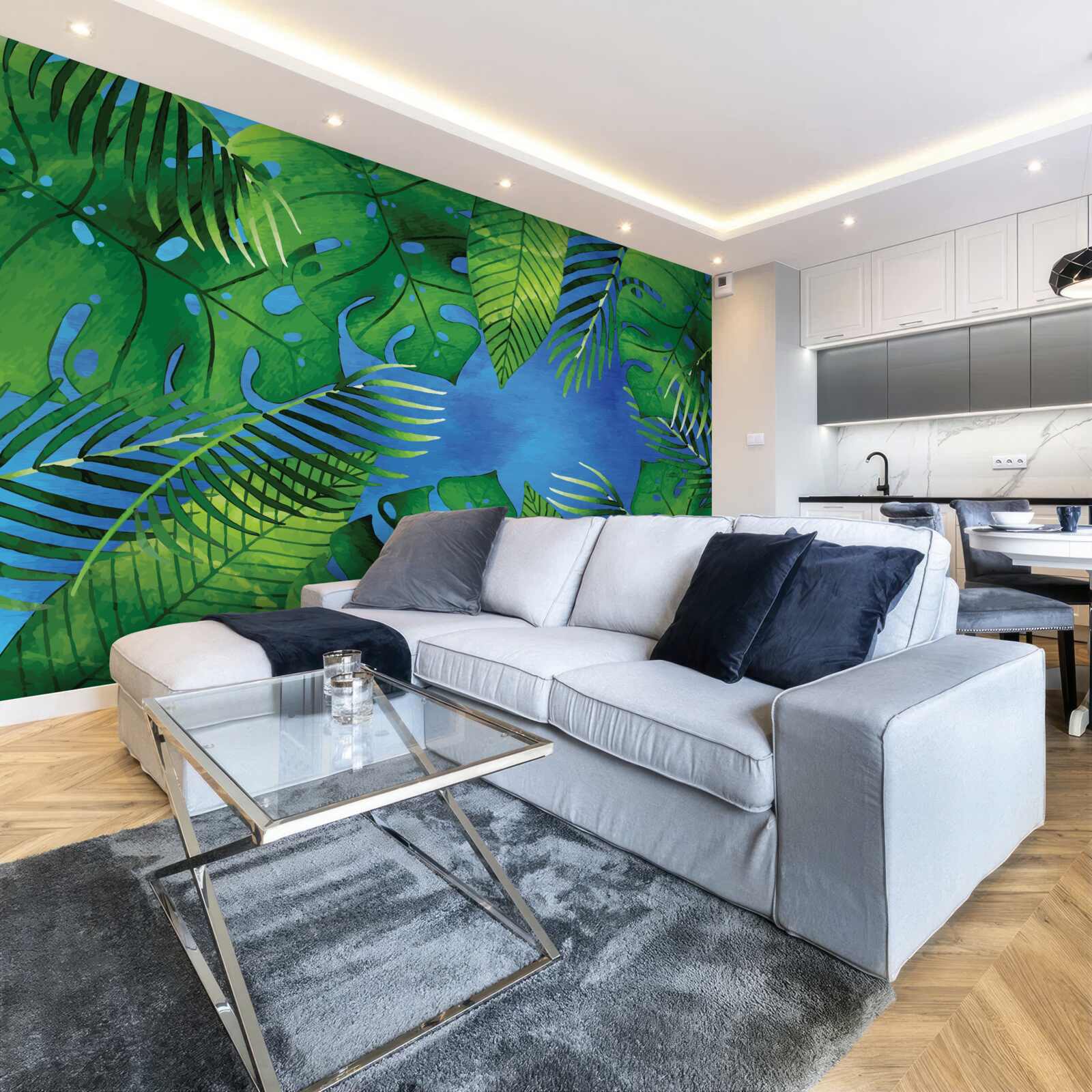 Fotobehang tropische bladeren openen zich naar een blauwe hemel